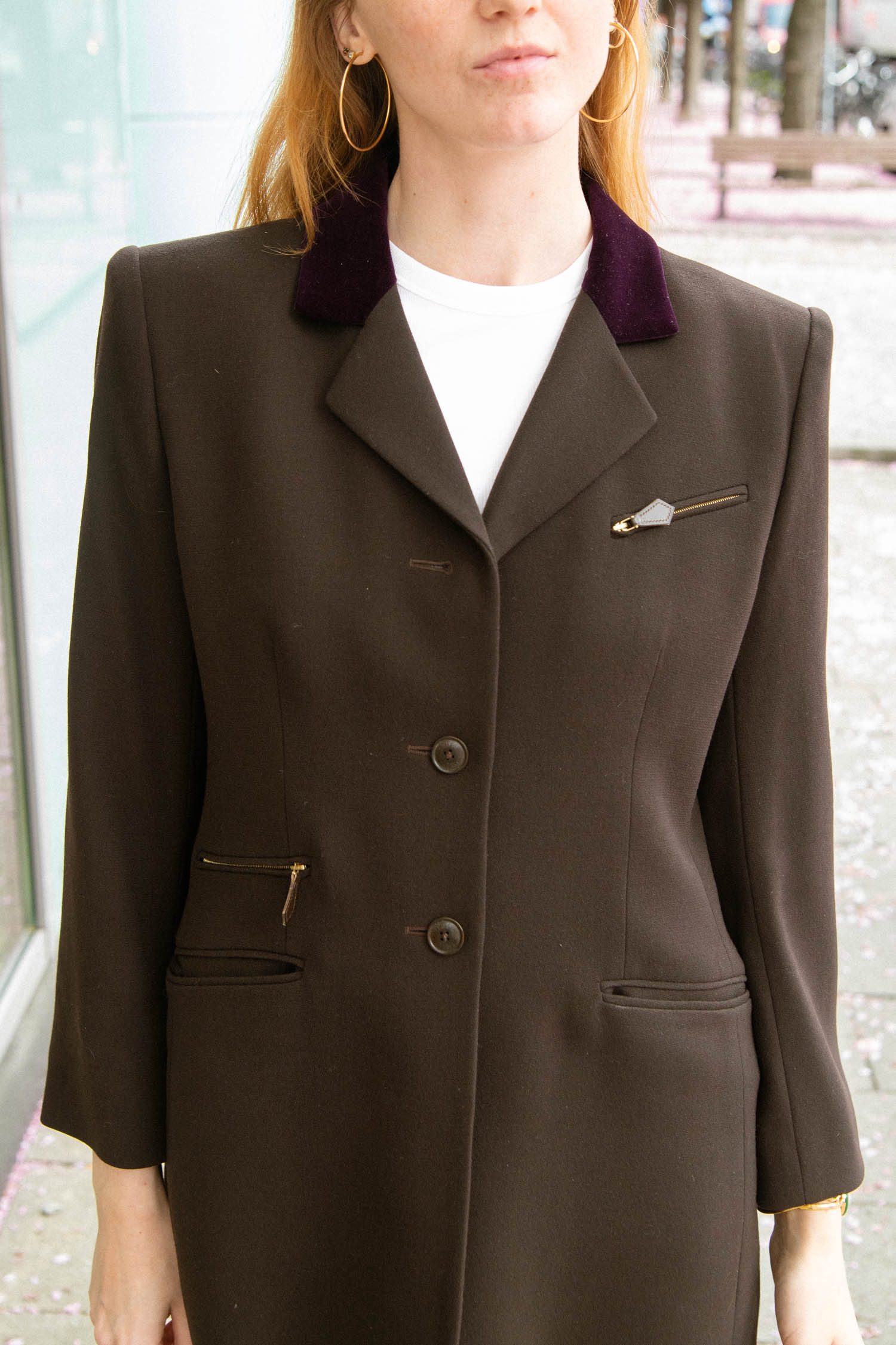 Thumbnail of http://Hermès%20Vintage%20Blazer%20mit%20Samtkragen