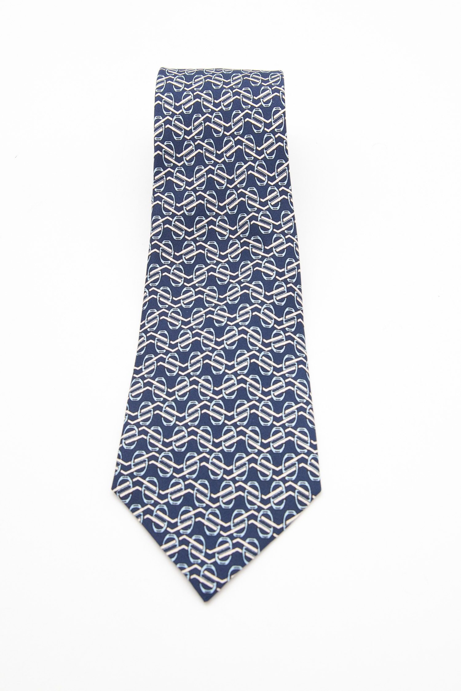 Thumbnail of http://Hermès%20Krawatte%20mit%20grafischem%20Muster%20in%20Dunkelblau