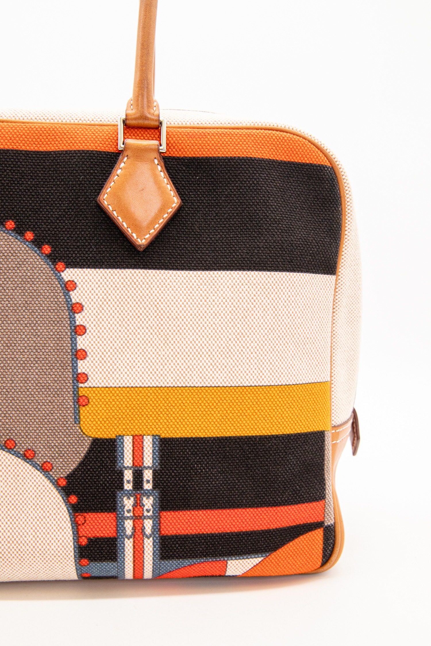 Thumbnail of http://Hermès%20„Plume%2032“%20Handtasche%20mit%20Rocobar-Print