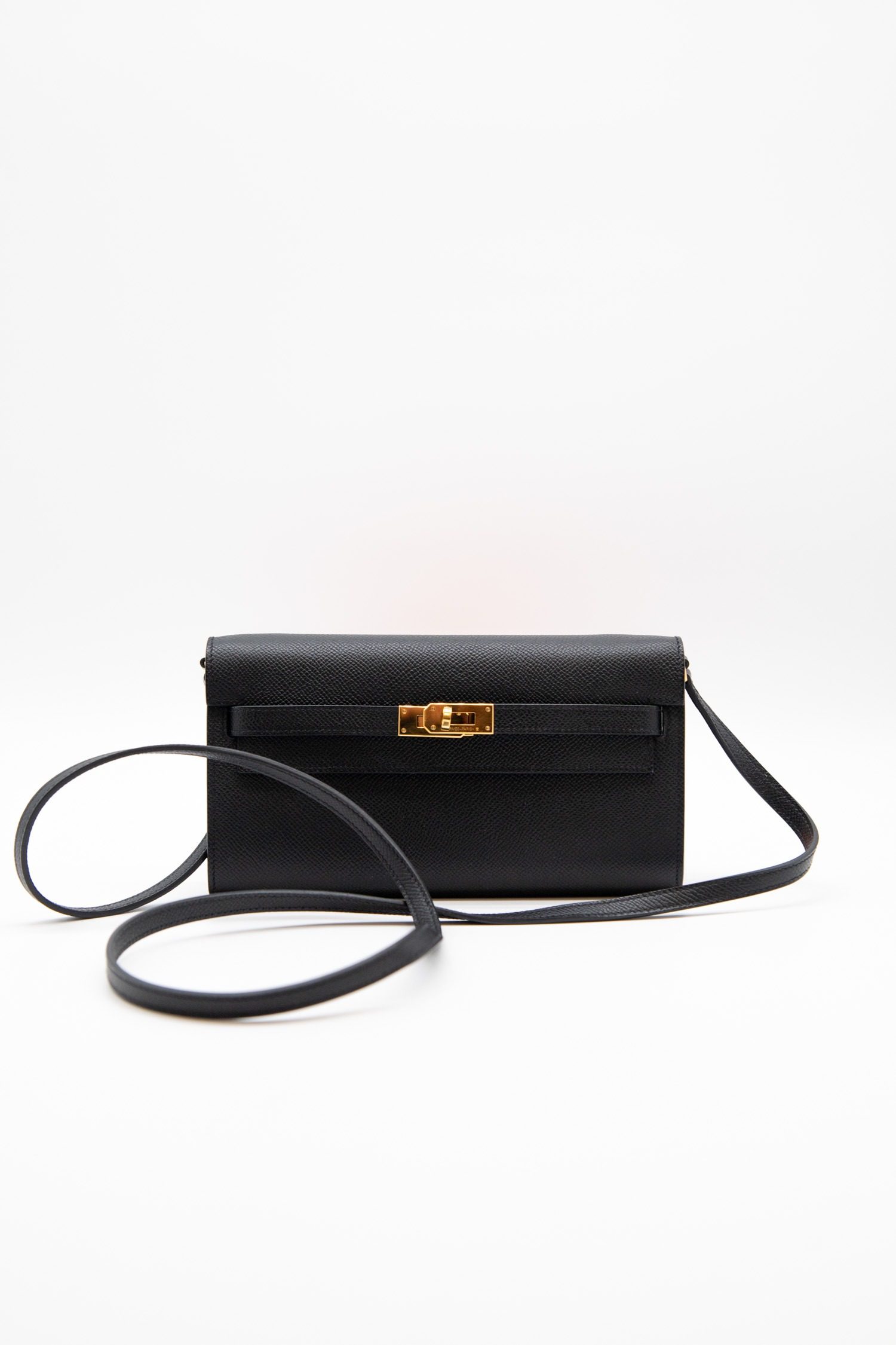 Thumbnail of http://Hermès%20Mini%20Kelly%20To%20Go%20Umhängetasche%20in%20Schwarz