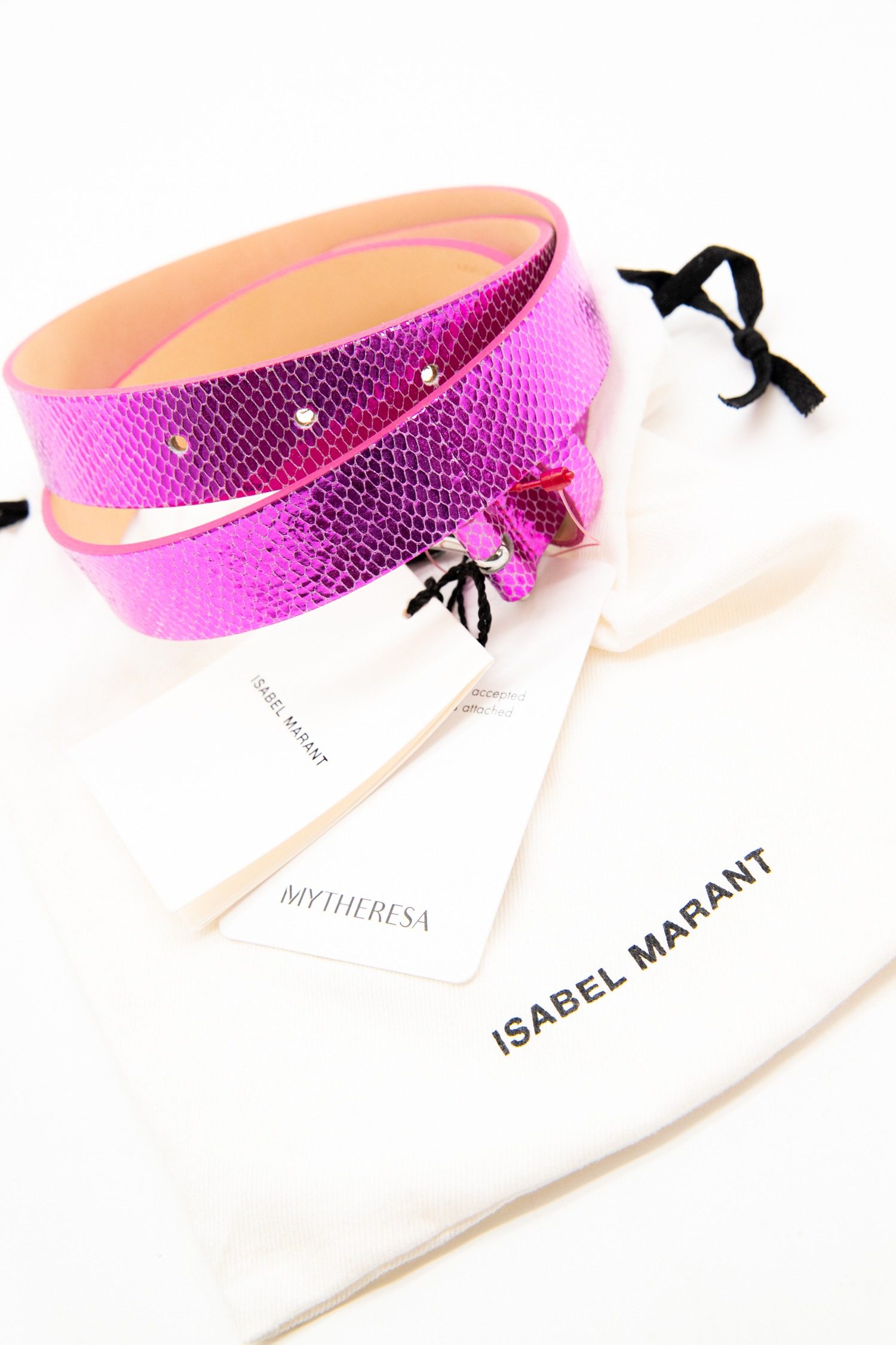 Thumbnail of http://Isabel%20Marant%20Gürtel%20in%20glänzendem%20Pink%20und%20Silber