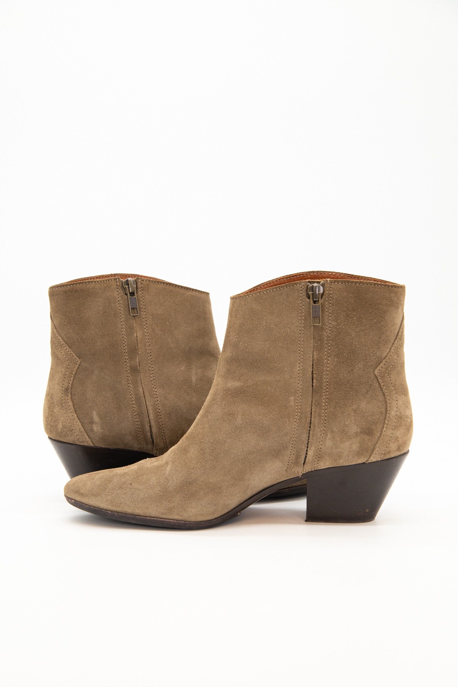 Thumbnail of http://Isabel%20Marant%20Cowboy%20Boot%20Stiefeletten%20in%20Beige