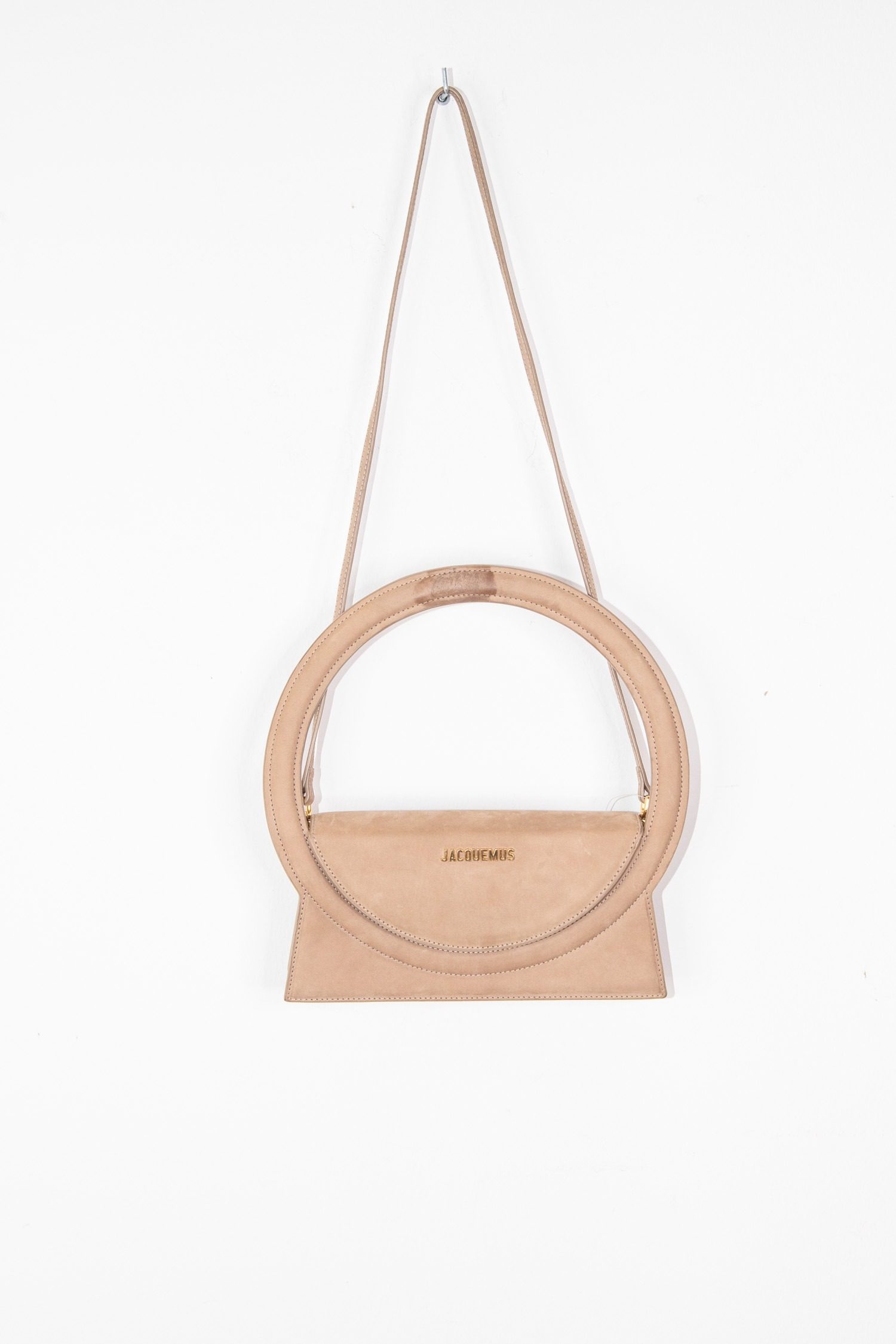 Thumbnail of http://Jacquemus%20Le%20Sac%20Rond%20Handtasche%20in%20Beige