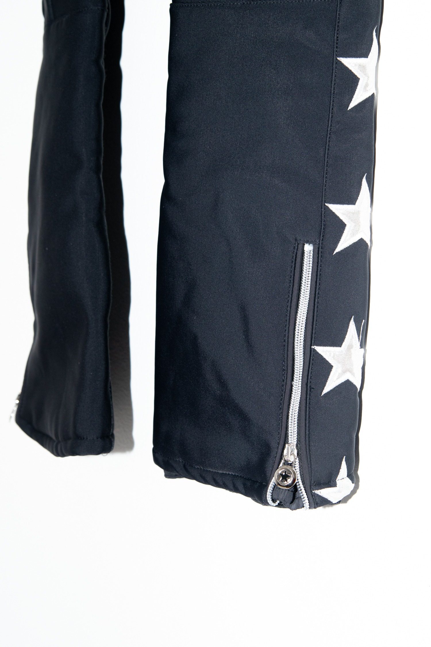 Thumbnail of http://Jet%20Set%20Tiby%20Silver%20Skihose%20mit%20Sternen%20in%20Schwarz%20und%20Silber