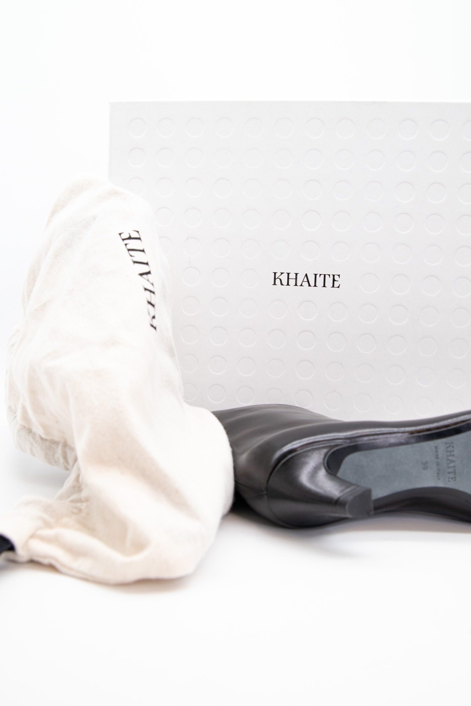 Thumbnail of http://Khaite%20Arizona%20Stiefeletten%20aus%20Leder%20in%20Schwarz