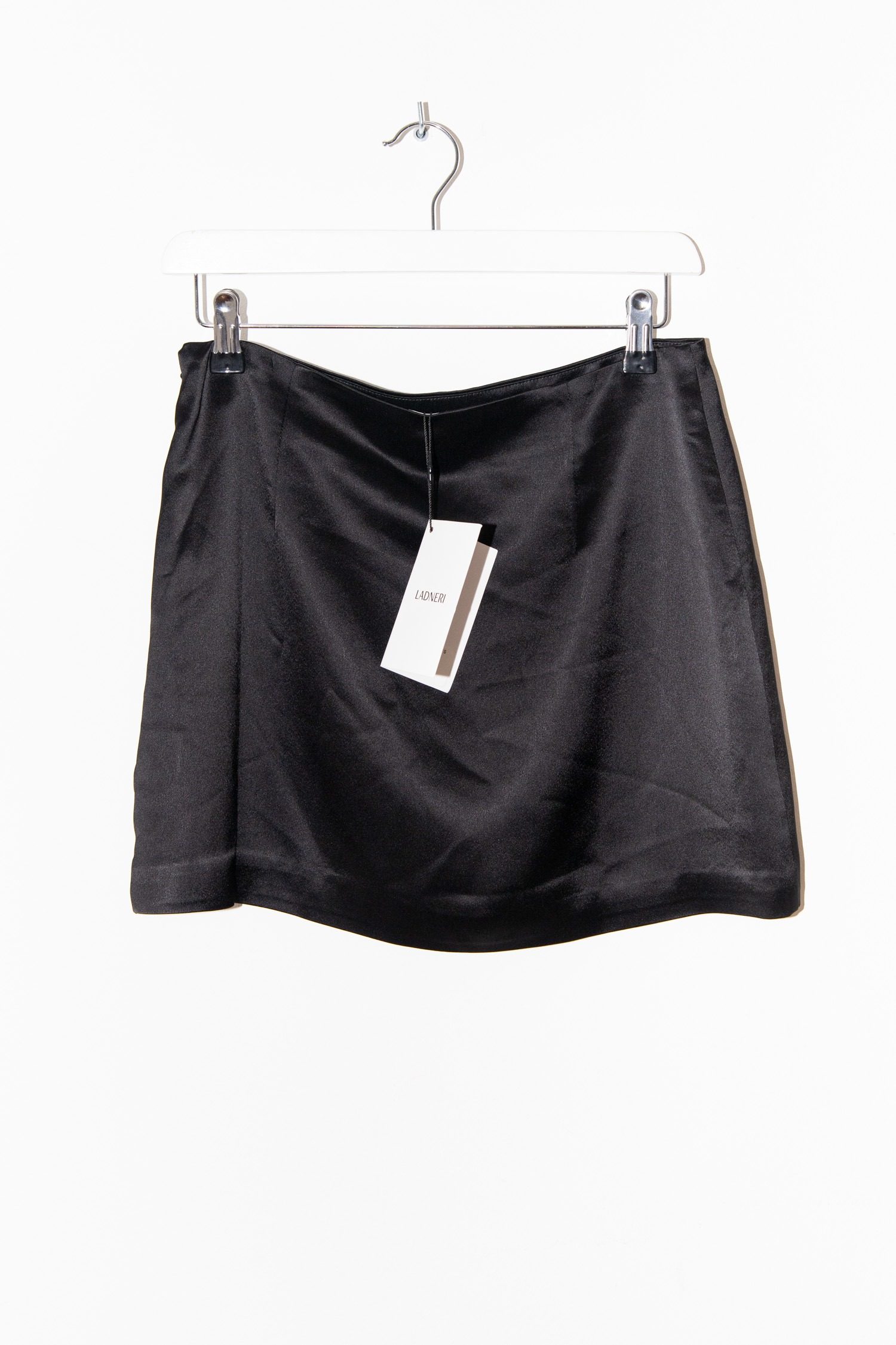 Thumbnail of http://Ladneri%20Cassis%20Minirock%20in%20Schwarz