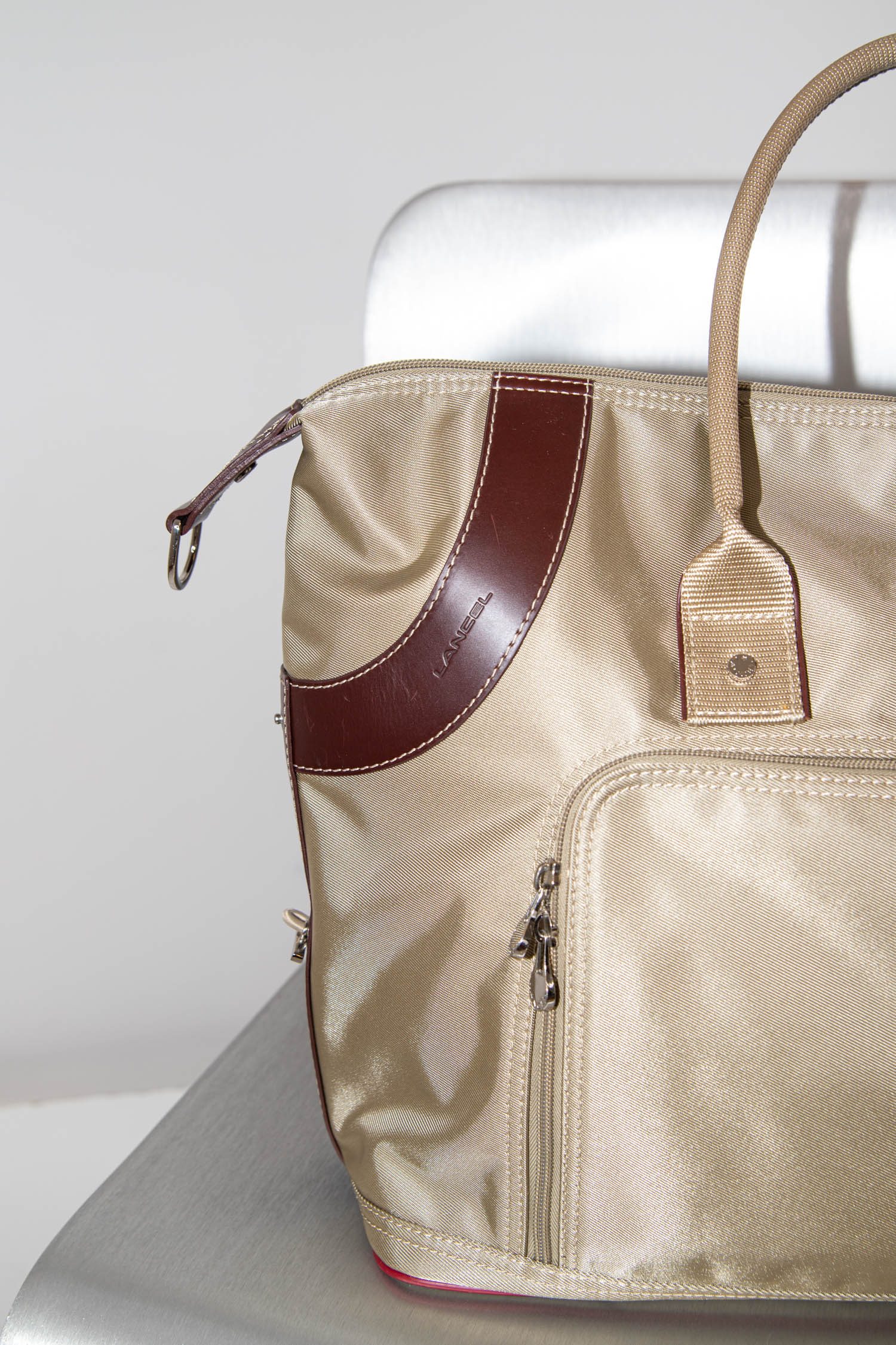 Thumbnail of http://Lancel%20Schultertasche%20in%20Khaki