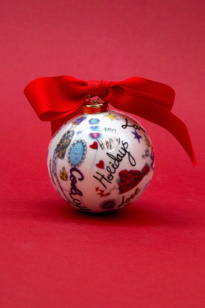 Lanvin Weihnachtsbaumkugel mit verspielter Illustration