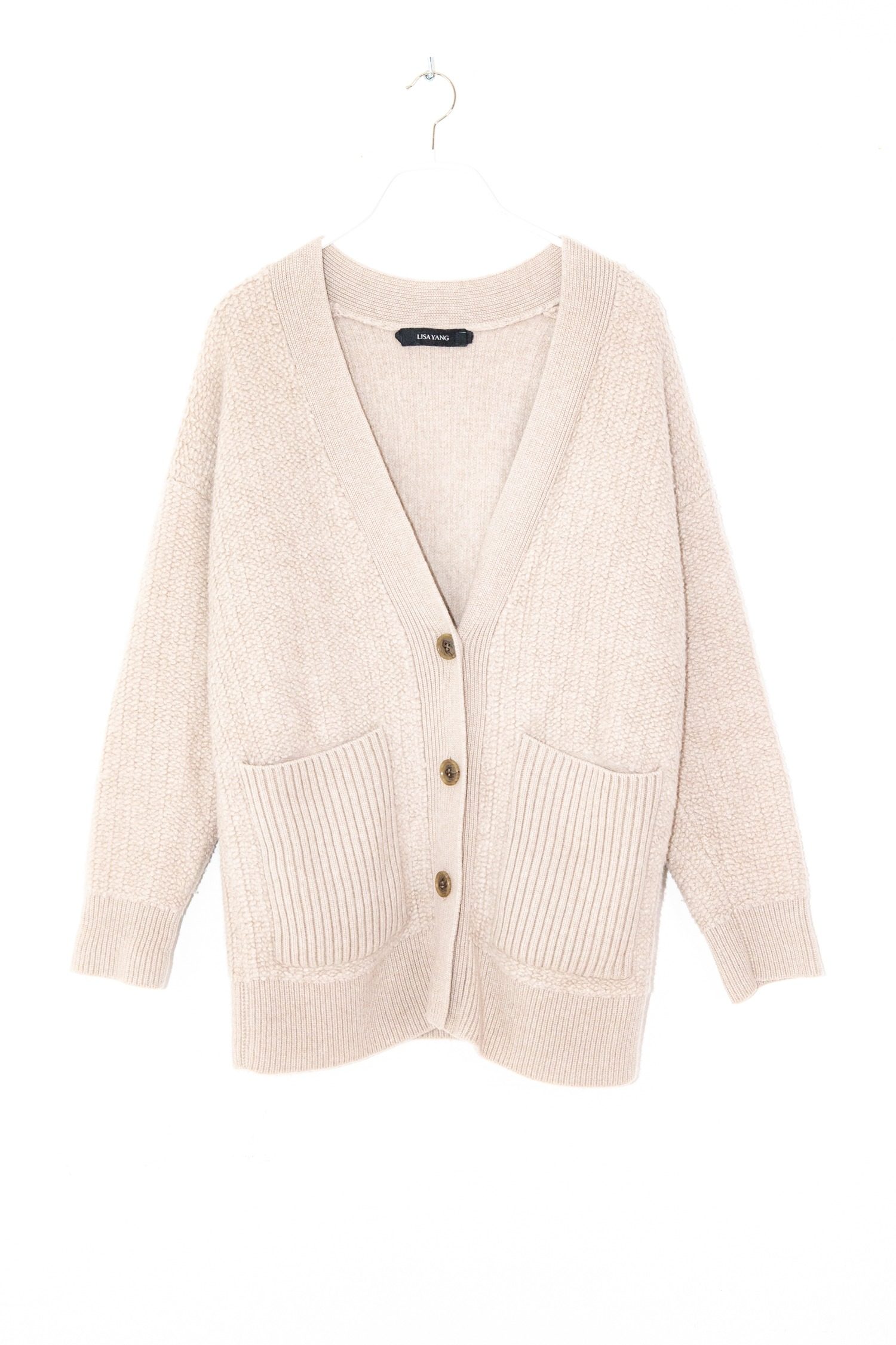 Thumbnail of http://Lisa%20Yang%20Strickjacke%20in%20Beige