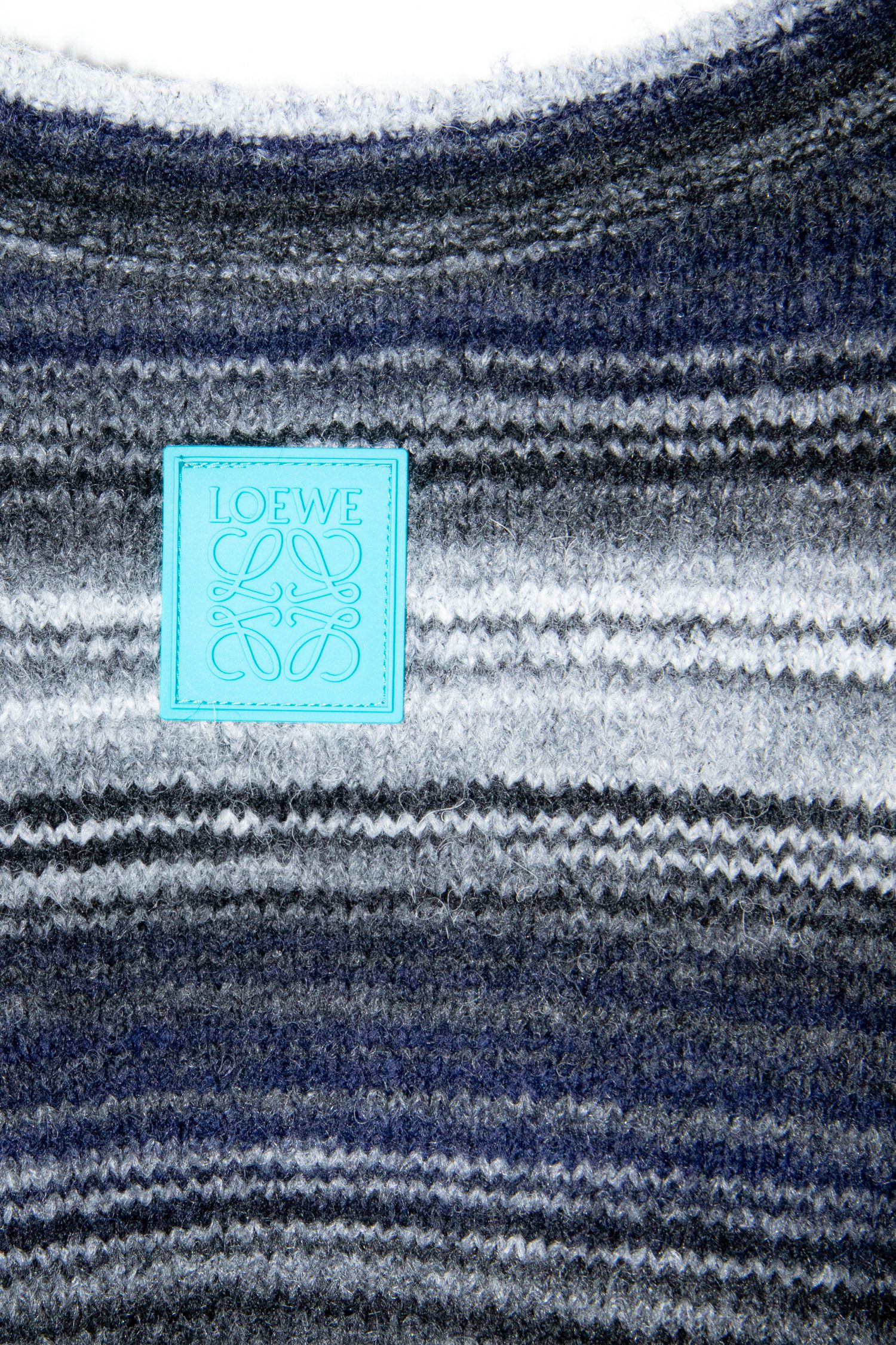 Thumbnail of http://Loewe%20Strickpullover%20mit%20Streifen%20in%20Grau%20und%20Bunt