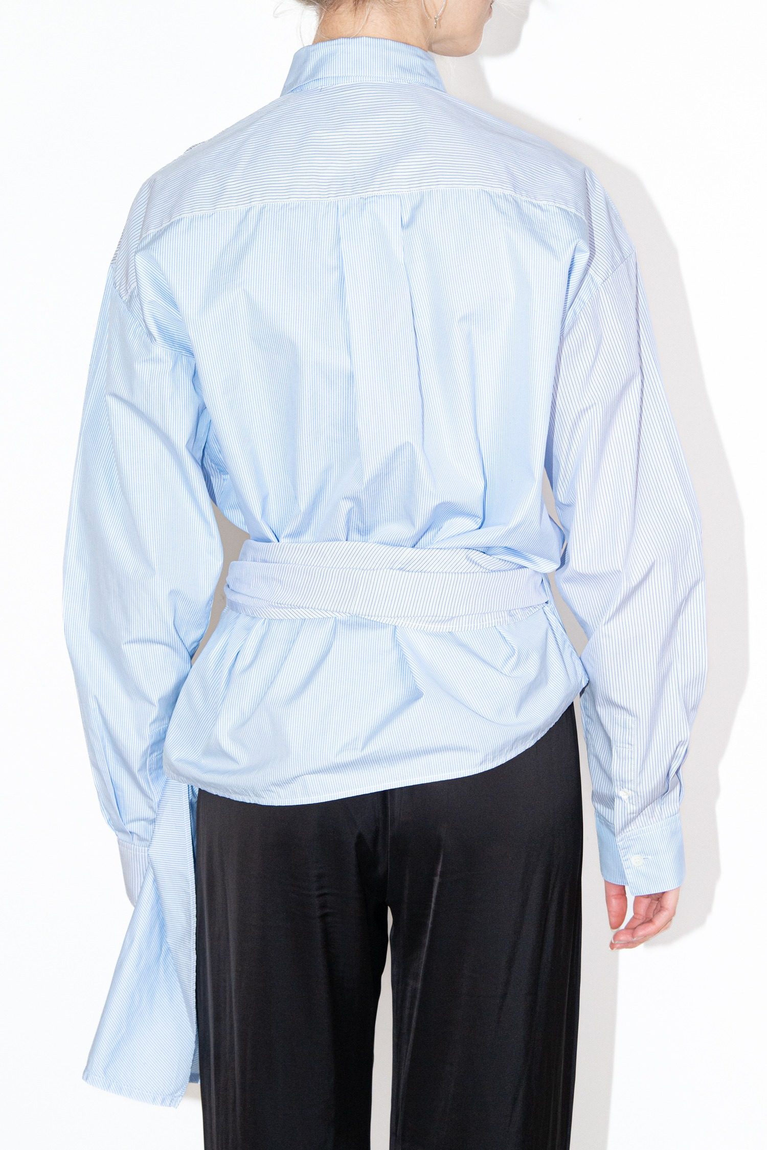 Thumbnail of http://Loewe%20Wickelbluse%20mit%20Streifen%20in%20Blau