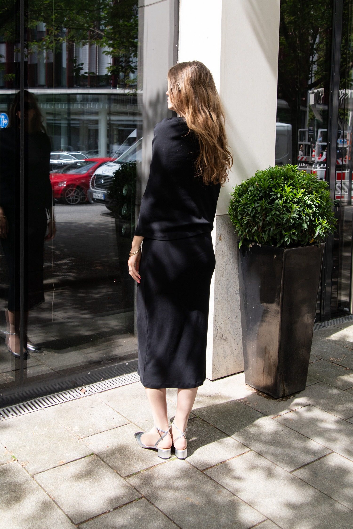 Thumbnail of http://Loewe%20Maxikleid%20ohne%20Ärmel%20in%20Schwarz