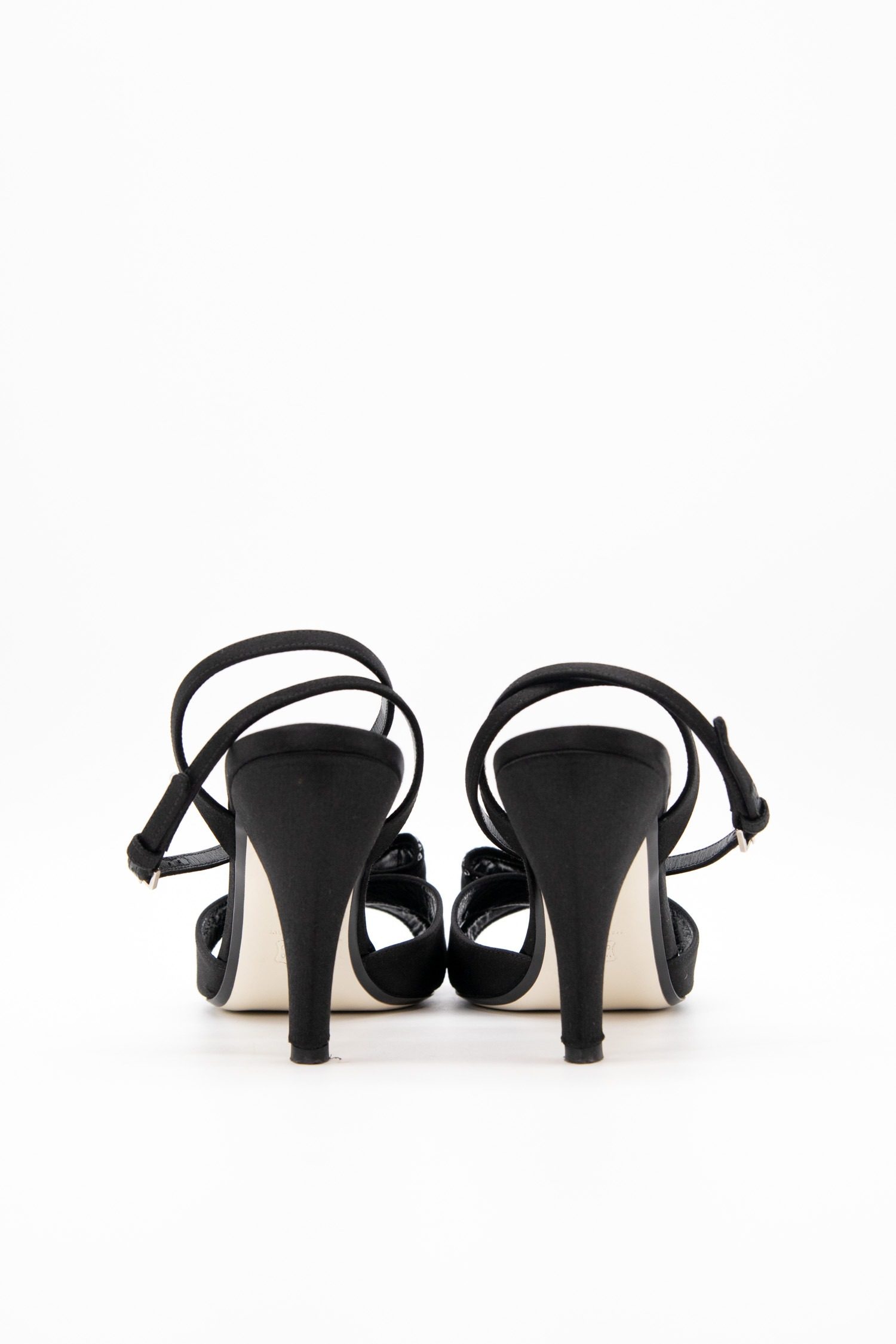 Thumbnail of http://Loewe%20Sandaletten%20mit%20Schleife%20in%20Schwarz