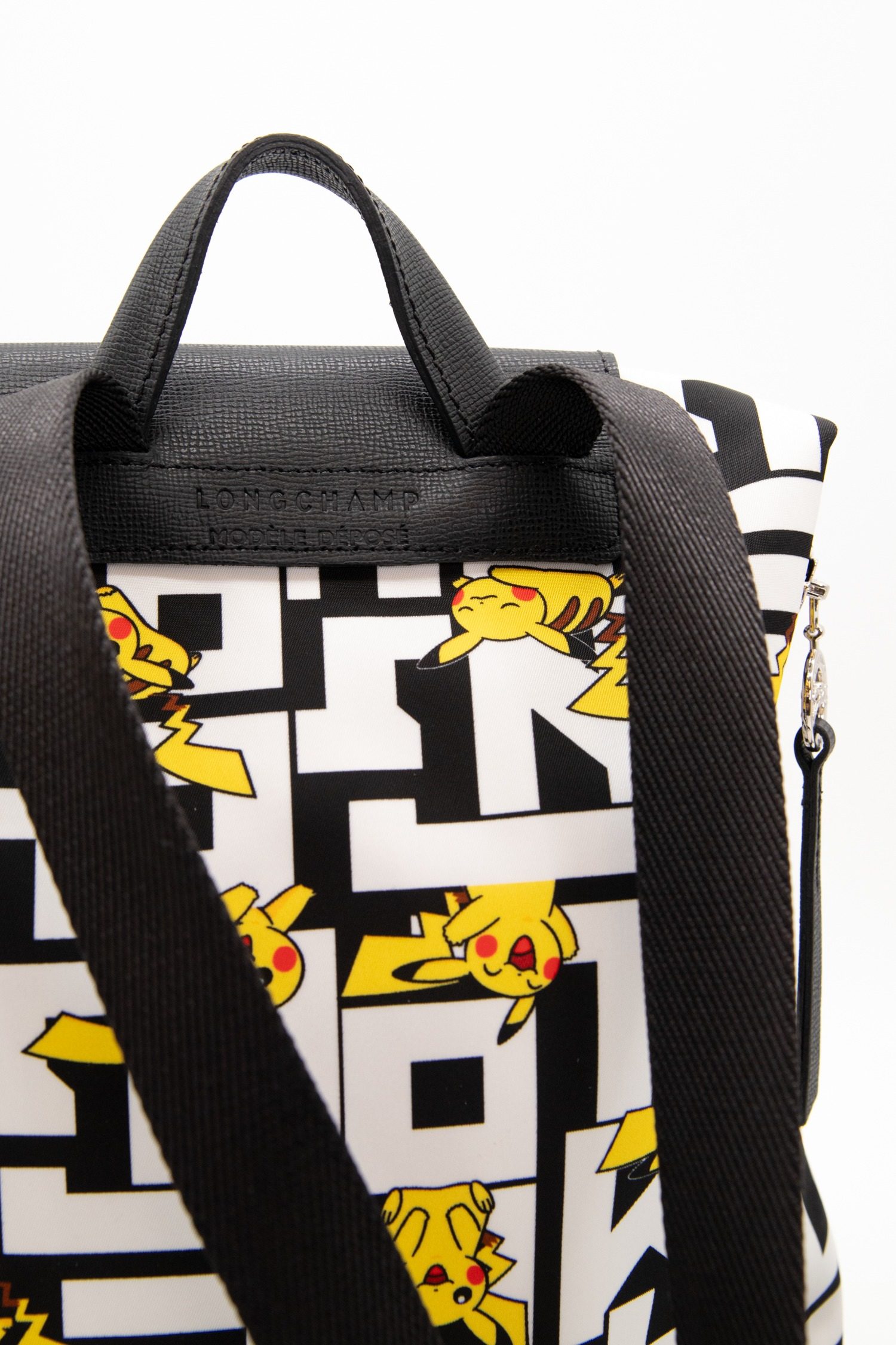 Thumbnail of http://Longchamp%20x%20Pokémon%20Le%20Pilage%20Rucksack%20mit%20Pikachu