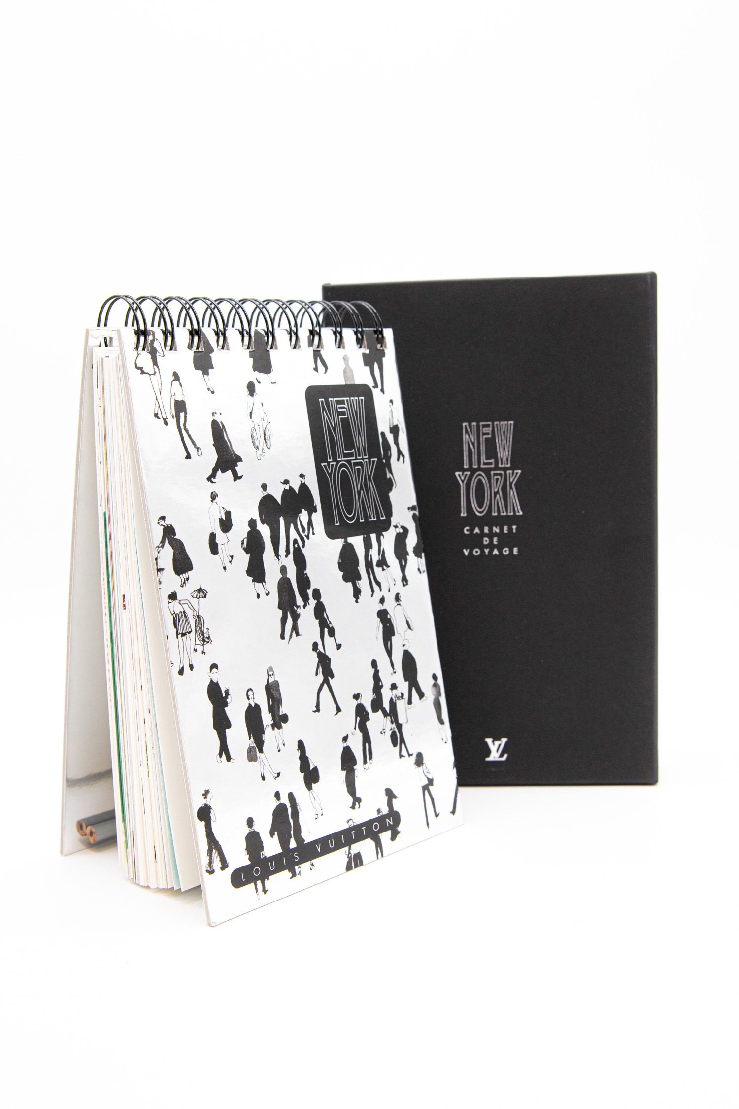 Thumbnail of http://Louis%20Vuitton%20New%20York%20Carnet%20de%20Voyage%20Skizzenbuch