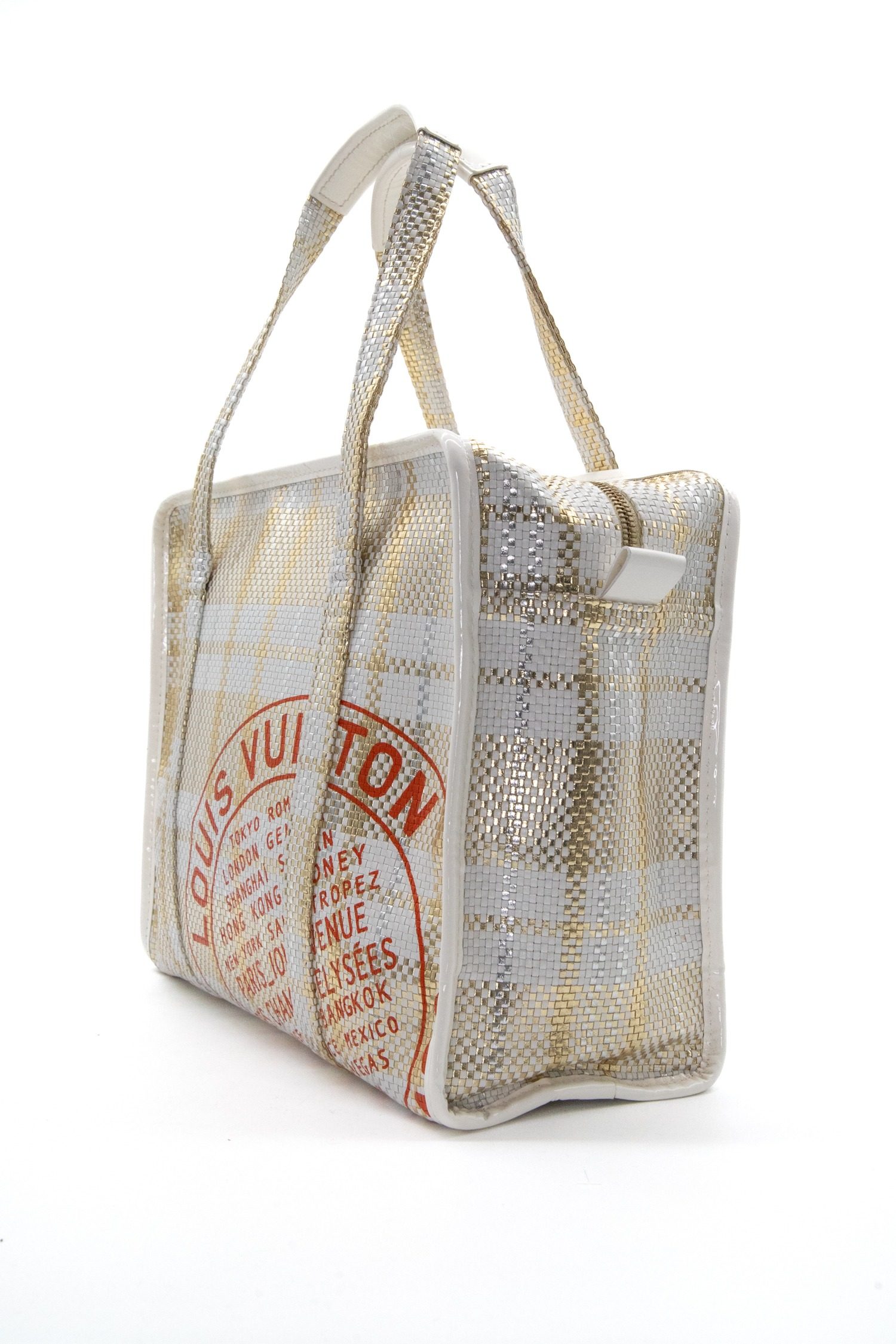 Thumbnail of http://Louis%20Vuitton%20Barbes%20Shopper%20in%20Ecru%20und%20Gold