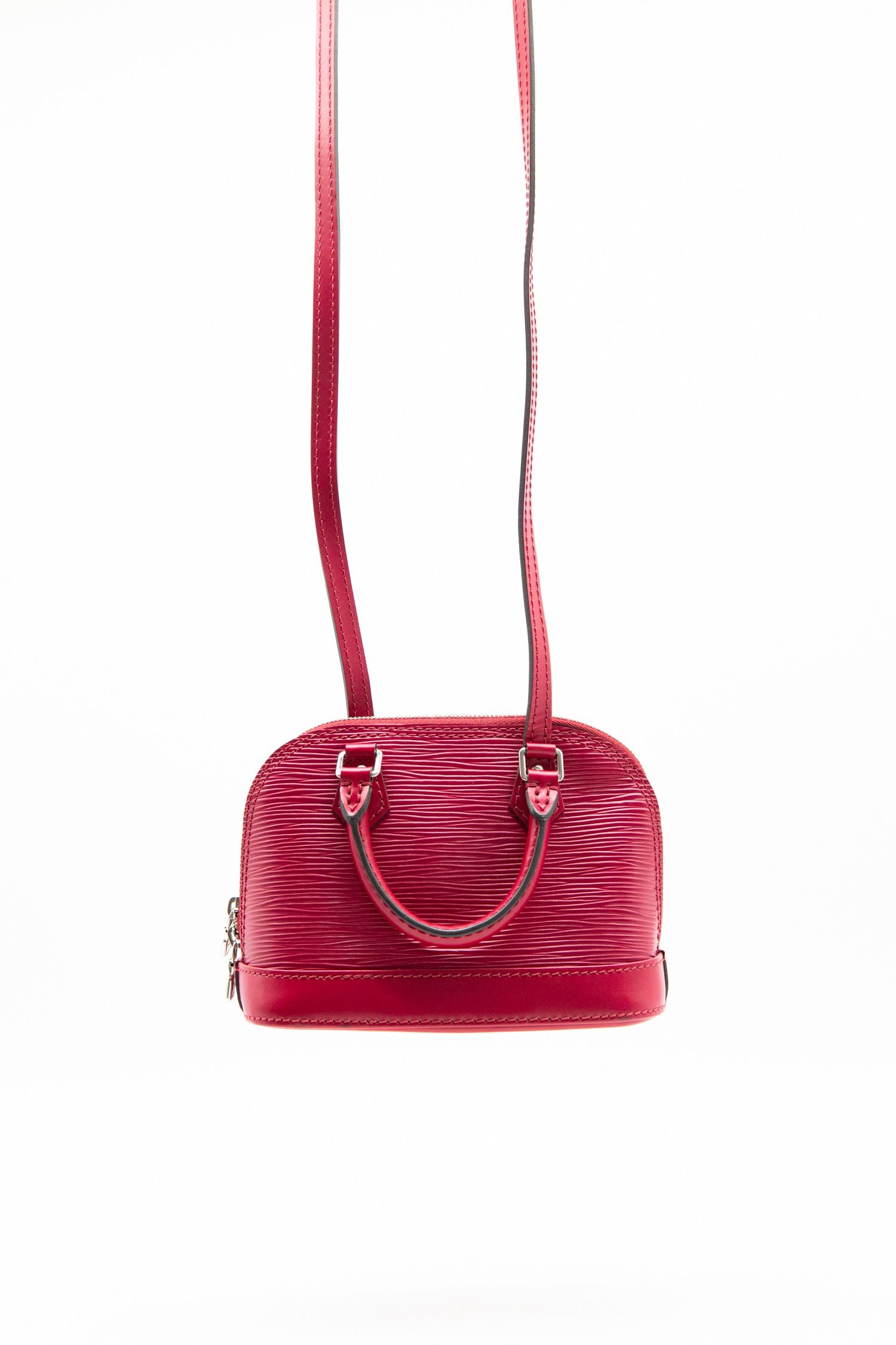 Thumbnail of http://Louis%20Vuitton%20Nano%20Alma%20Epi%20Leder%20Umhängetasche%20in%20Cyclam