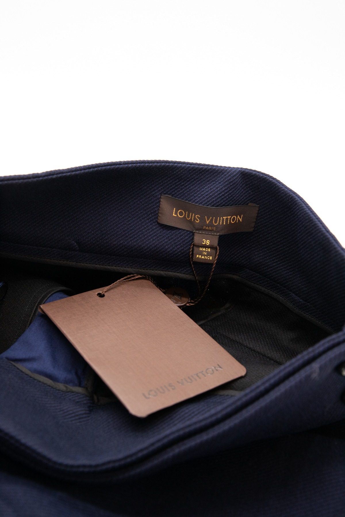 Thumbnail of http://Louis%20Vuitton%20Shorts%20in%20Dunkelblau