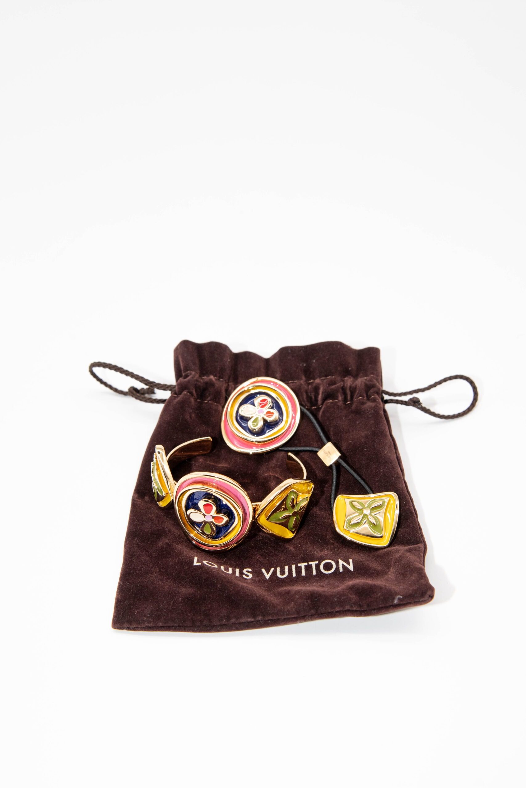 Thumbnail of http://Louis%20Vuitton%20Bijoux%20Fantaisie%20Armreif%20in%20Gold