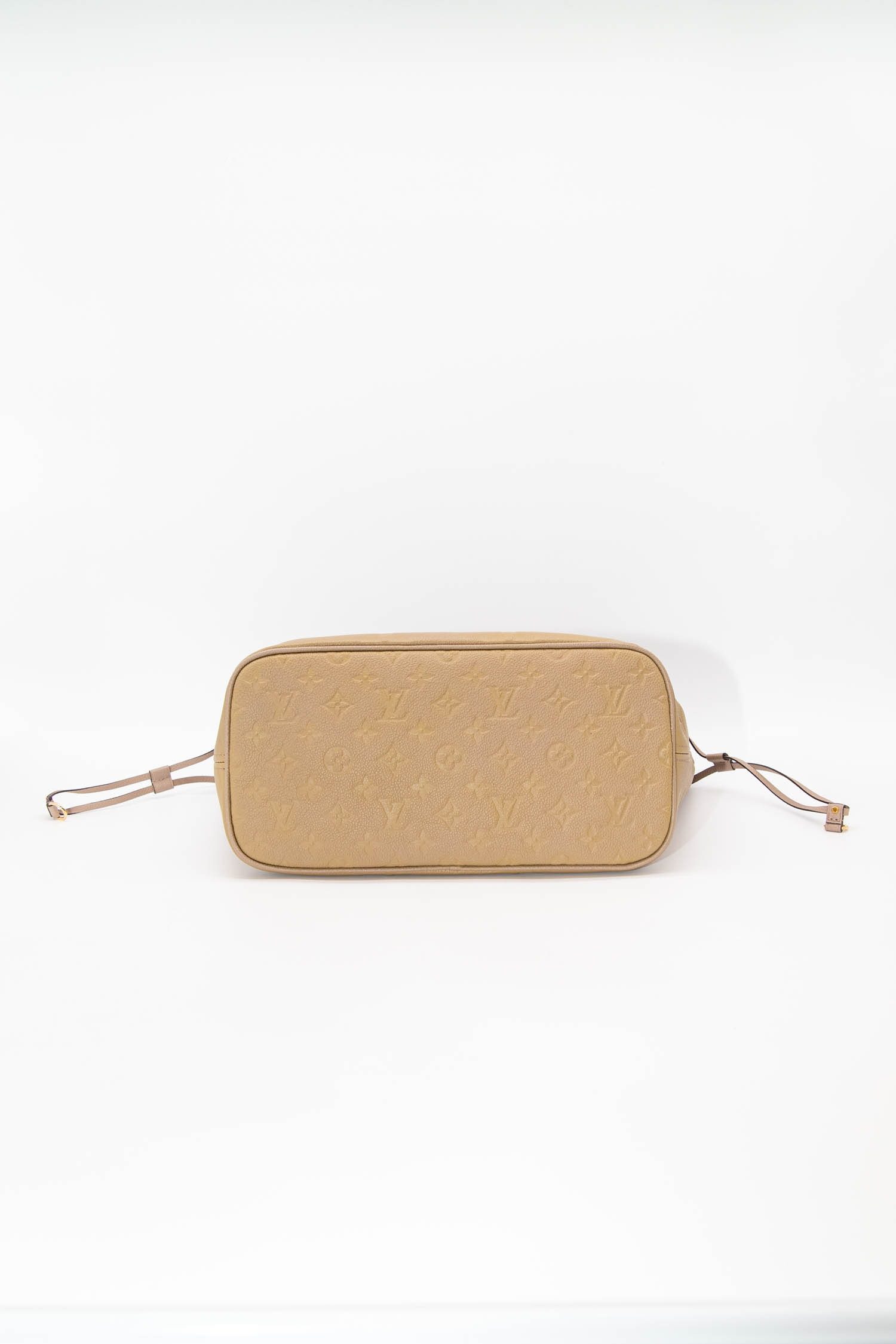 Thumbnail of http://Louis%20Vuitton%20Neverfull%20Schultertasche%20in%20Khaki