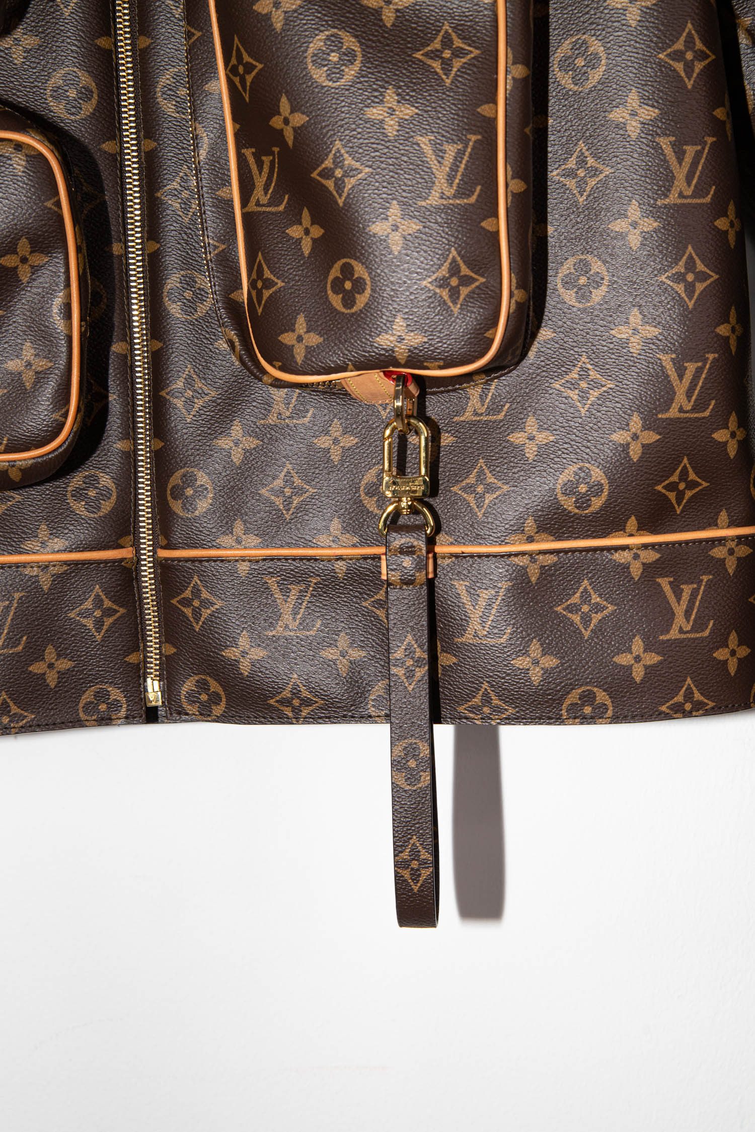 Thumbnail of http://Louis%20Vuitton%20Virgil%20Abloh%20AW19%20Monogram%20Lederjacke