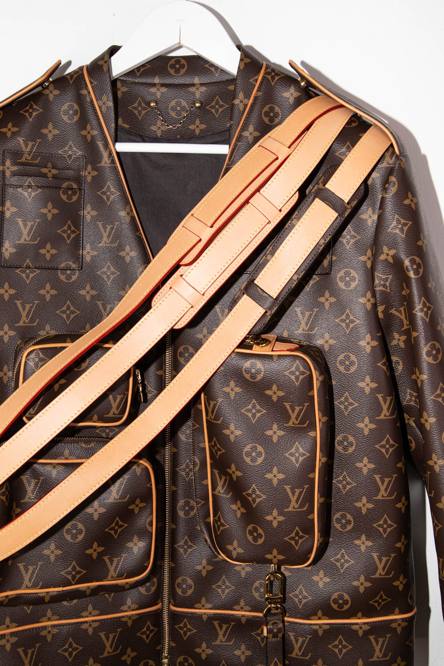Thumbnail of http://Louis%20Vuitton%20Virgil%20Abloh%20AW19%20Monogram%20Lederjacke