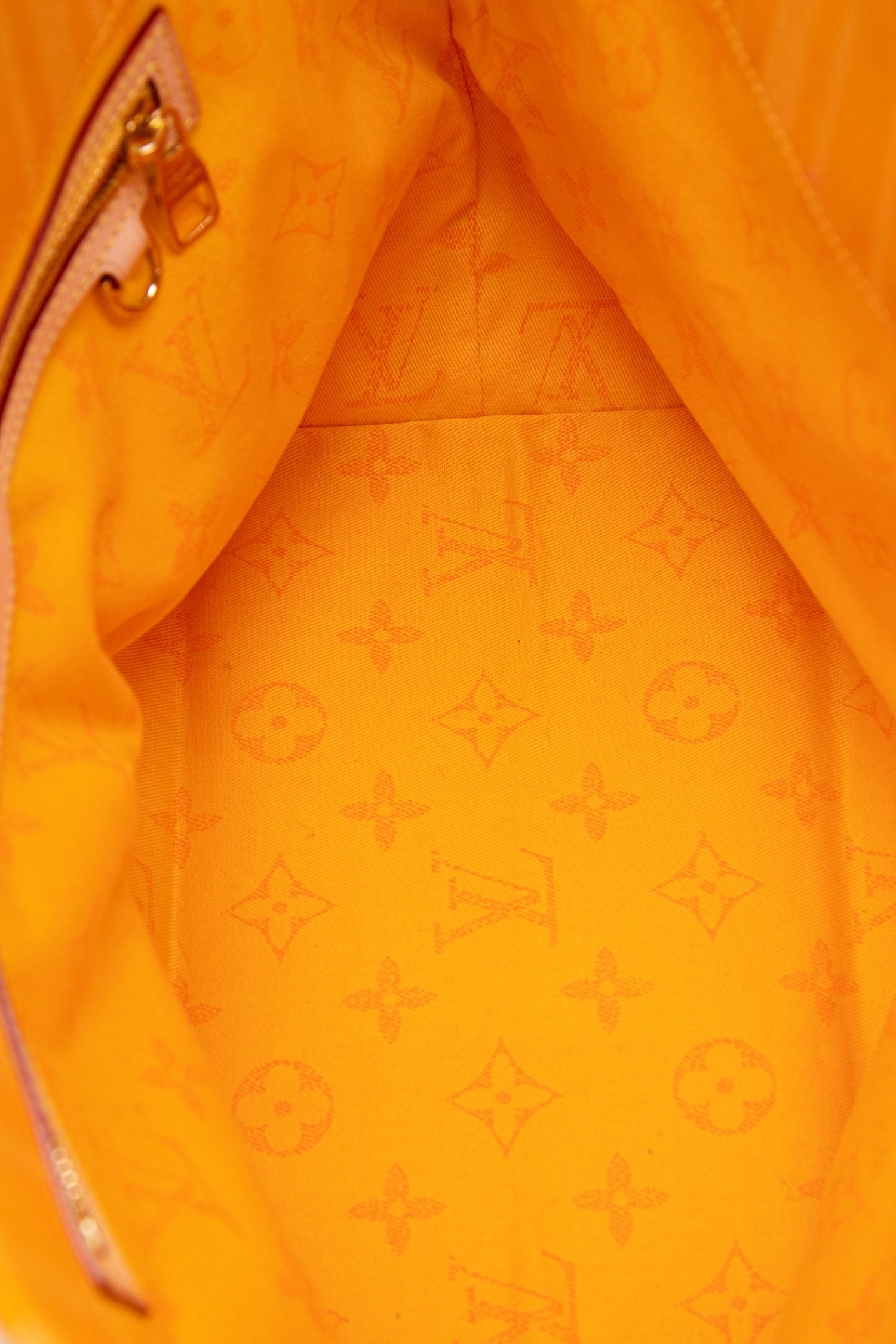 Thumbnail of http://Louis%20Vuitton%20Articles%20de%20Voyage%20Cabas%20Tasche%20in%20Orange