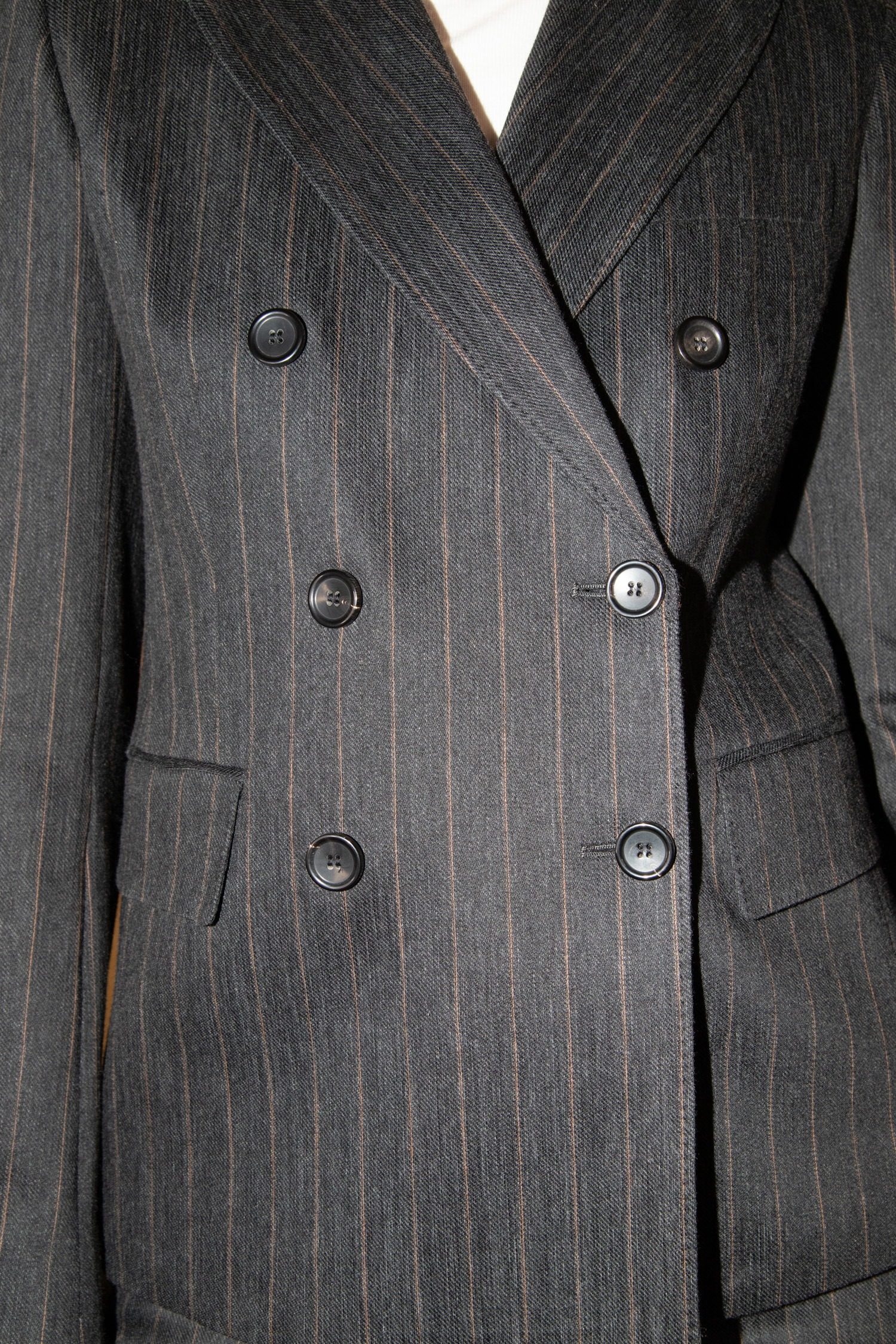 Thumbnail of http://Max%20Mara%20Nadelstreifen-Anzug%20in%20Grau%20und%20Braun