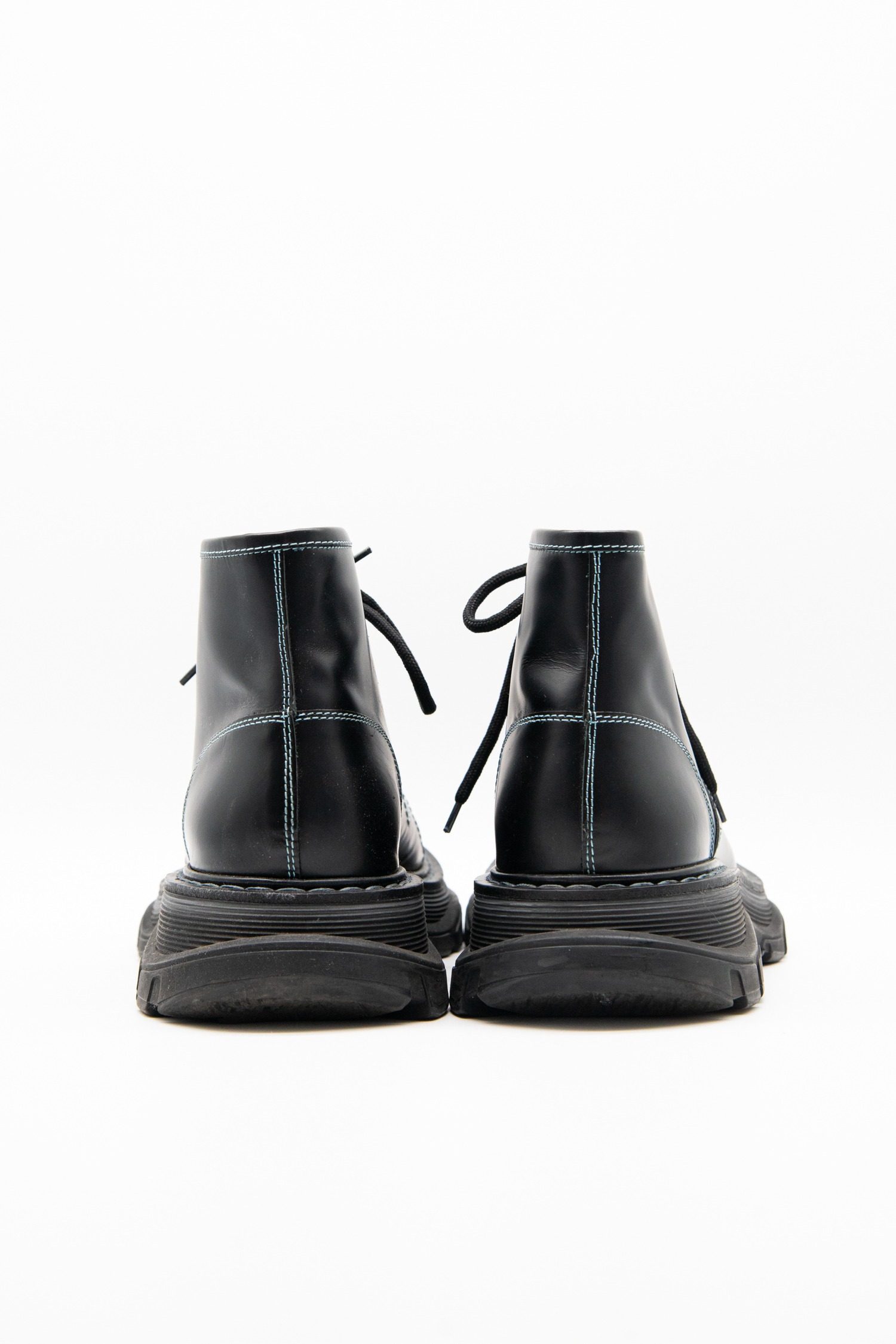 Thumbnail of http://Alexander%20McQueen%20Lace-Up%20Boots%20in%20Schwarz