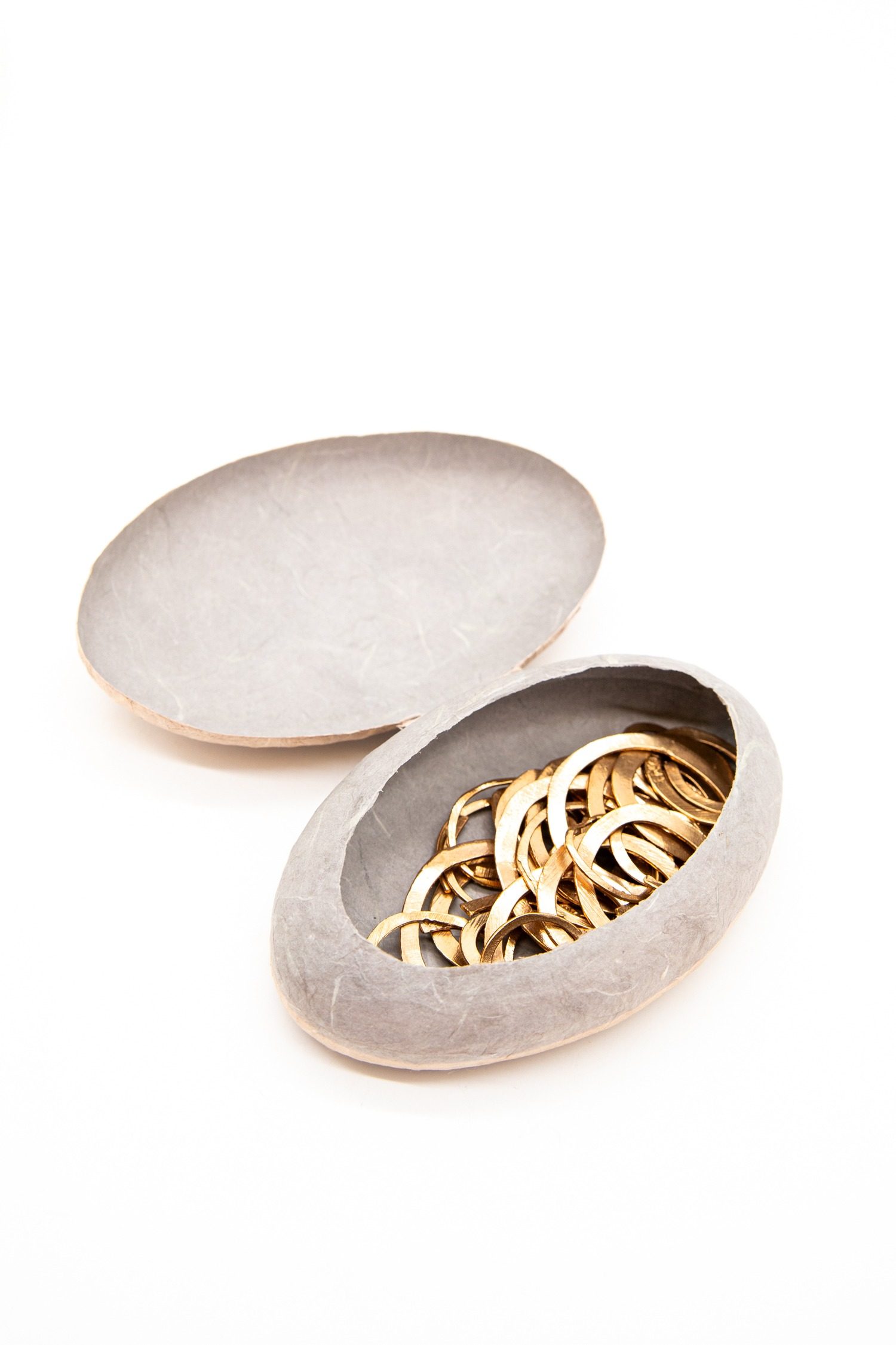 Thumbnail of http://Miriam%20Nori%20Tondi%202%20in%201%20Halskette%20oder%20Armband%20in%20Gold