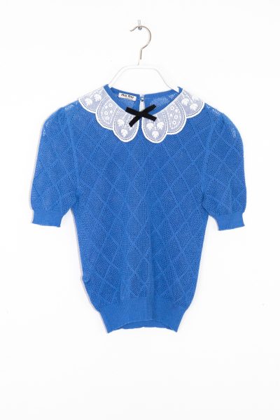 Miu Miu Strickpullover mit Bubikragen in Blau und Weiß