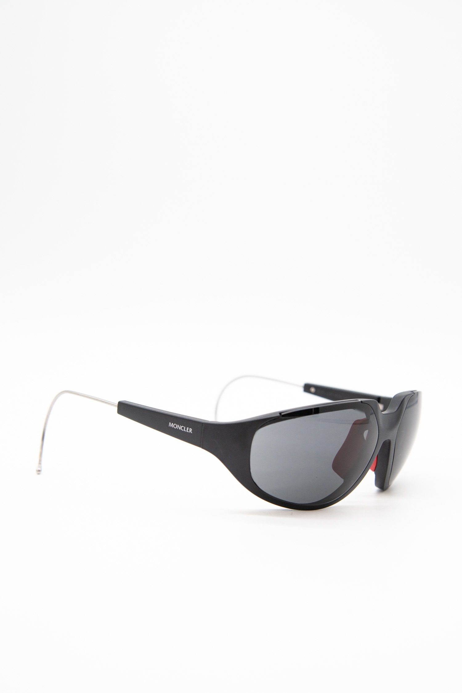 Thumbnail of http://Moncler%20Laszer%20Sonnenbrille%20in%20Schwarz