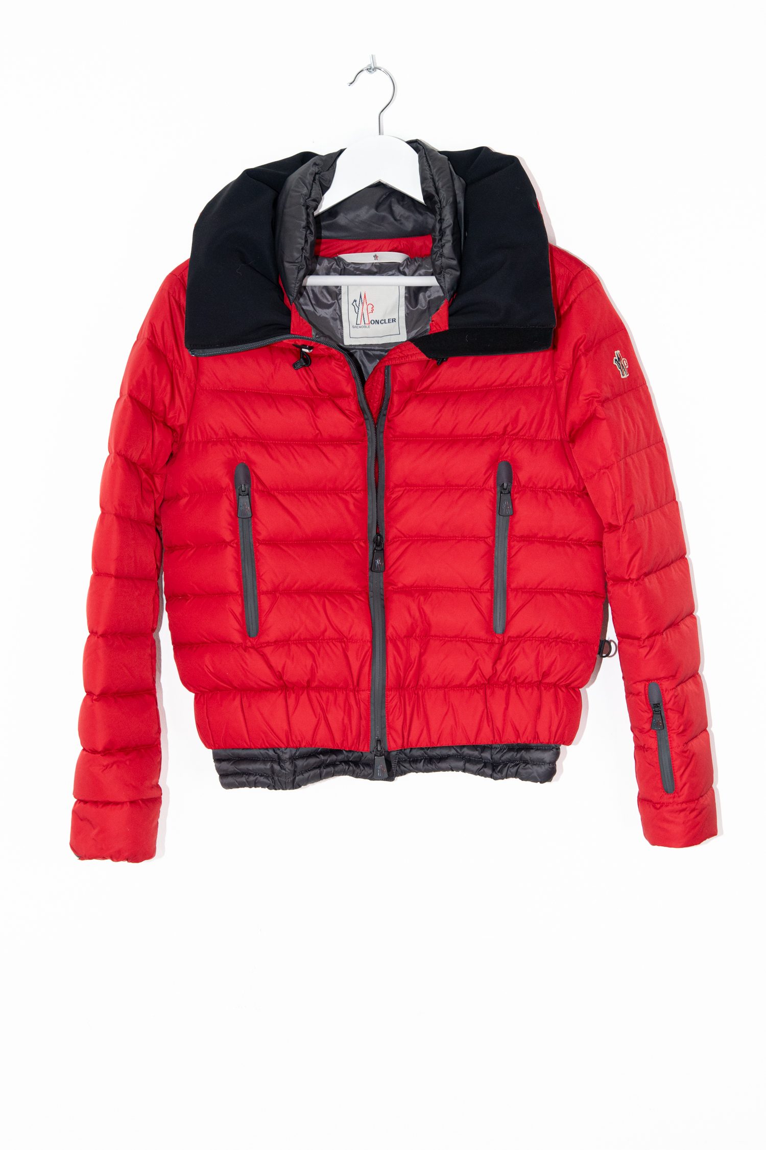 Moncler Daunenjacke in Rot