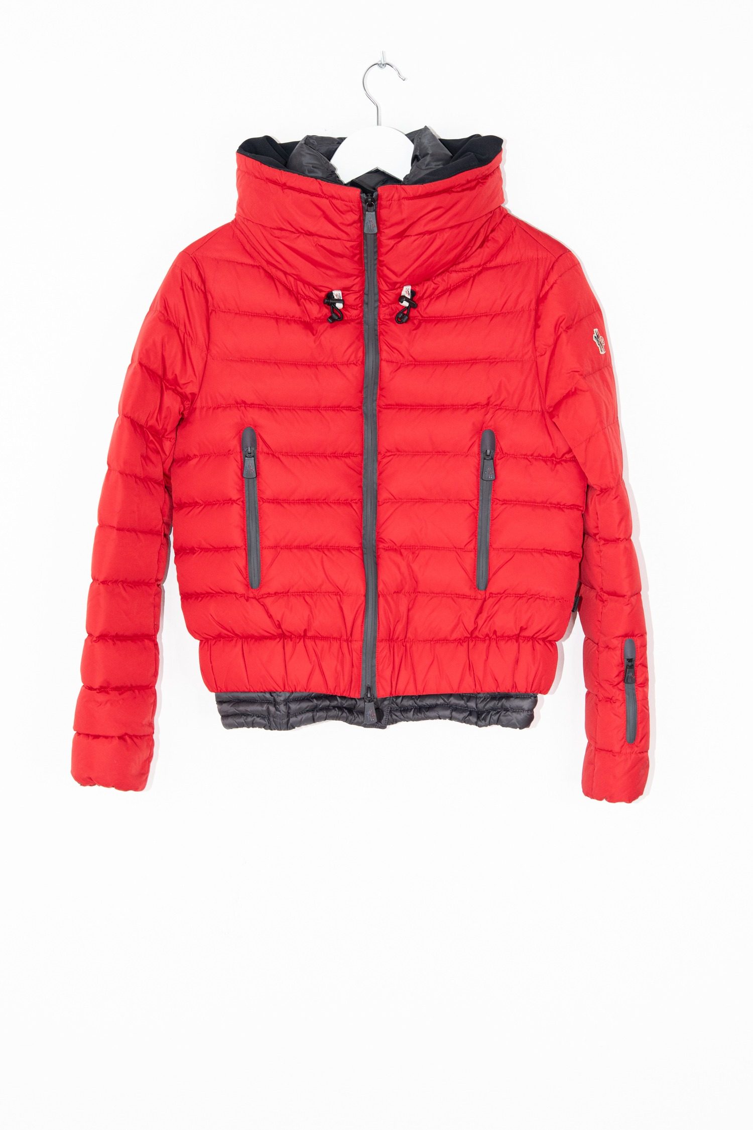 Thumbnail of http://Moncler%20Daunenjacke%20in%20Rot