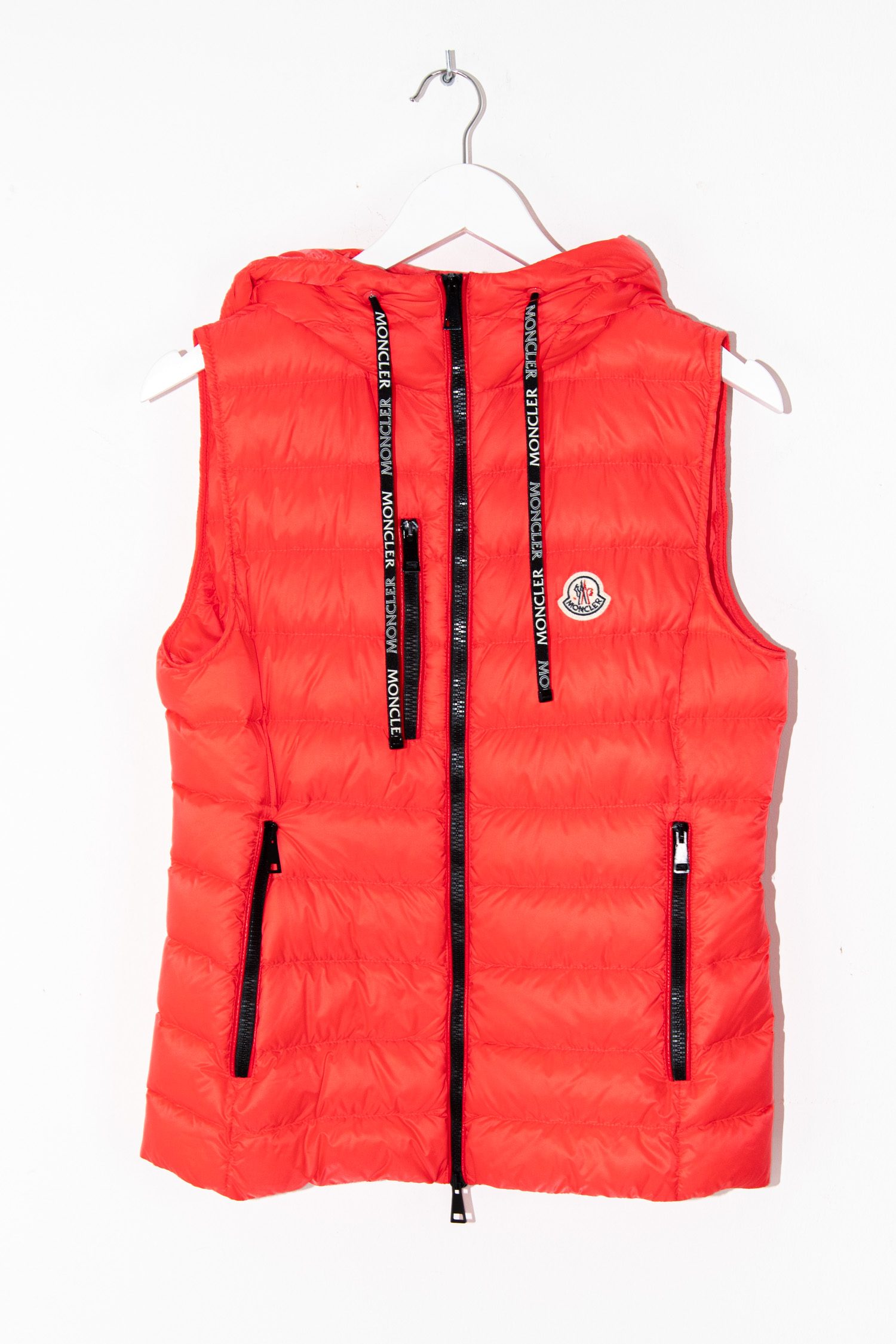 Moncler "Sucrette" Daunenweste mit Kapuze in Neonrot