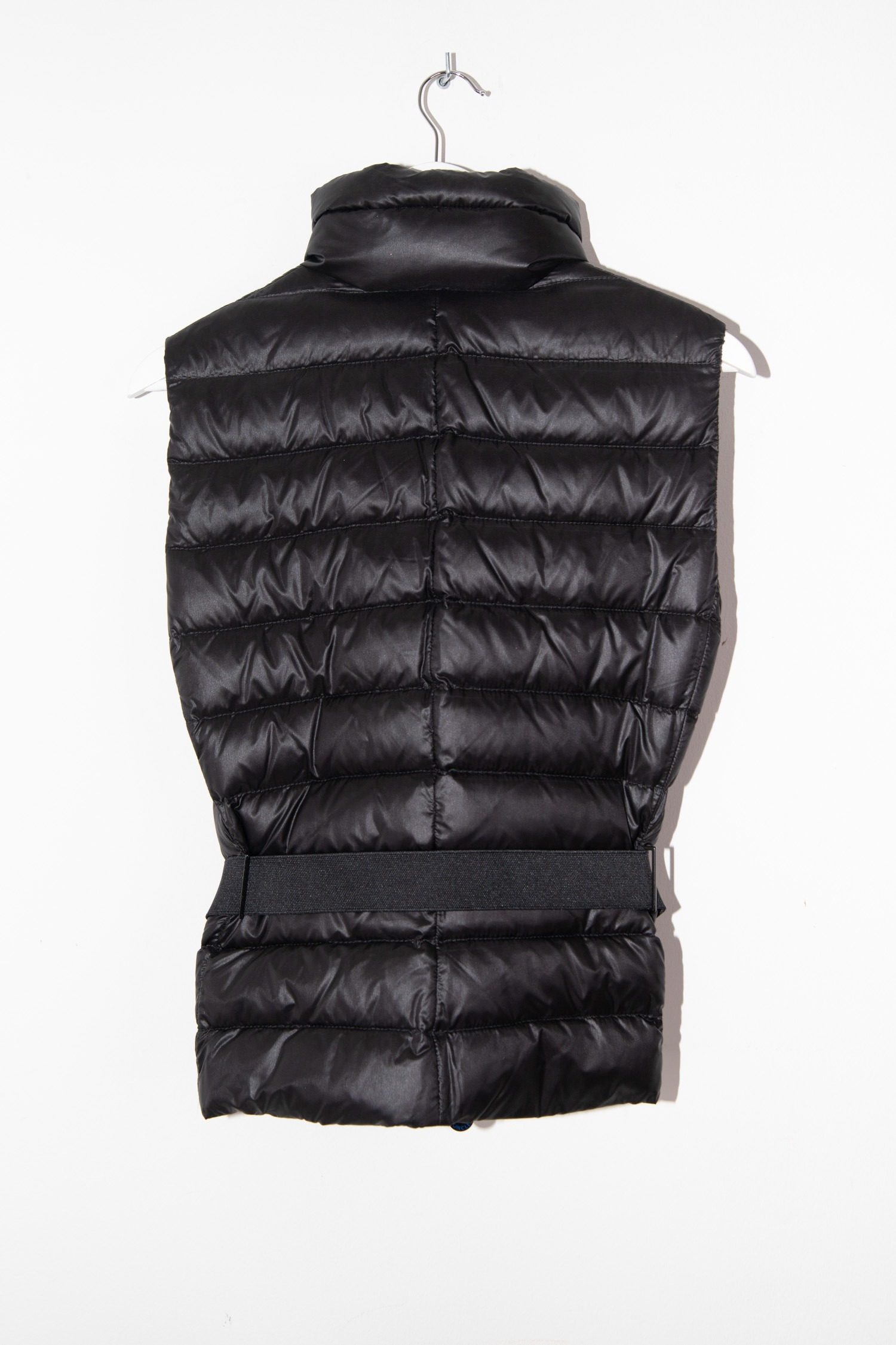 Thumbnail of http://Moncler%20Gaelle%20Dauenweste%20mit%20Gürtel%20in%20Schwarz