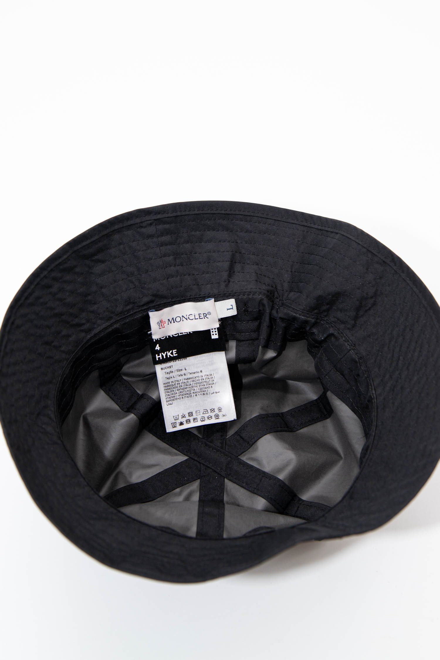 Thumbnail of http://Moncler%20Fischerhut%20in%20Schwarz