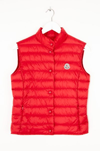 Moncler "Longue Saison" Daunenweste in Rot