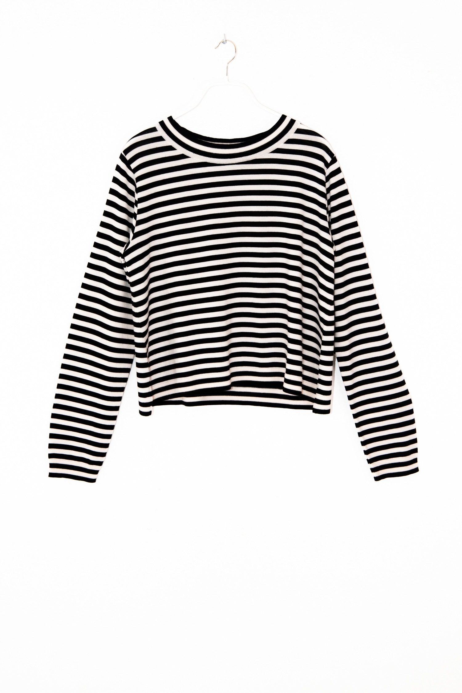 Thumbnail of http://Omen%20Strickpullover%20mit%20Streifen%20in%20Schwarz%20und%20Ecru