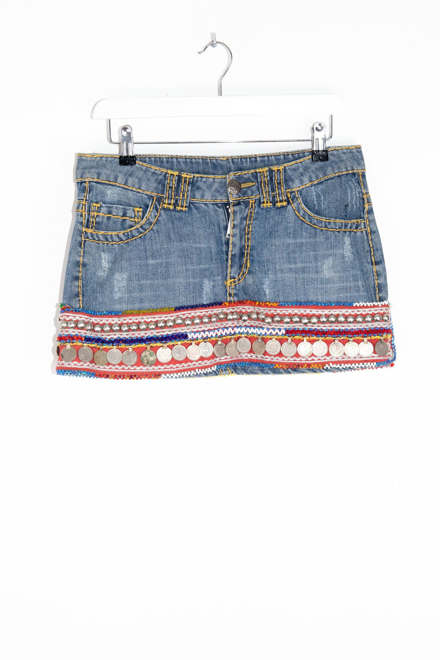 Thumbnail of http://Phillip%20Plein%20Minirock%20aus%20Jeans%20mit%20Applikation%20in%20Blau%20und%20Bunt