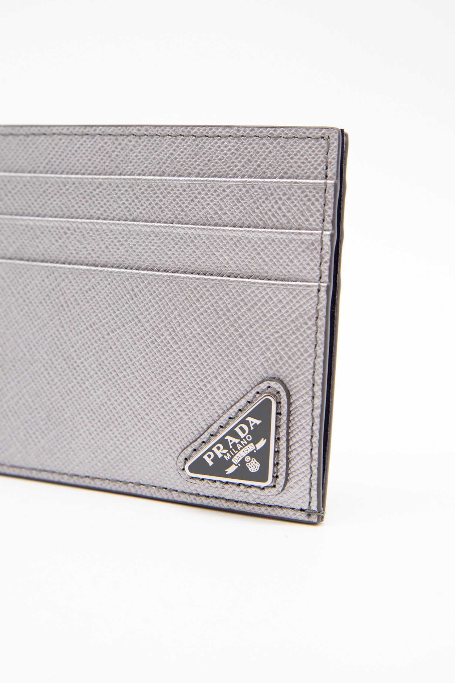 Thumbnail of http://Prada%20Kartenetui%20in%20Silber