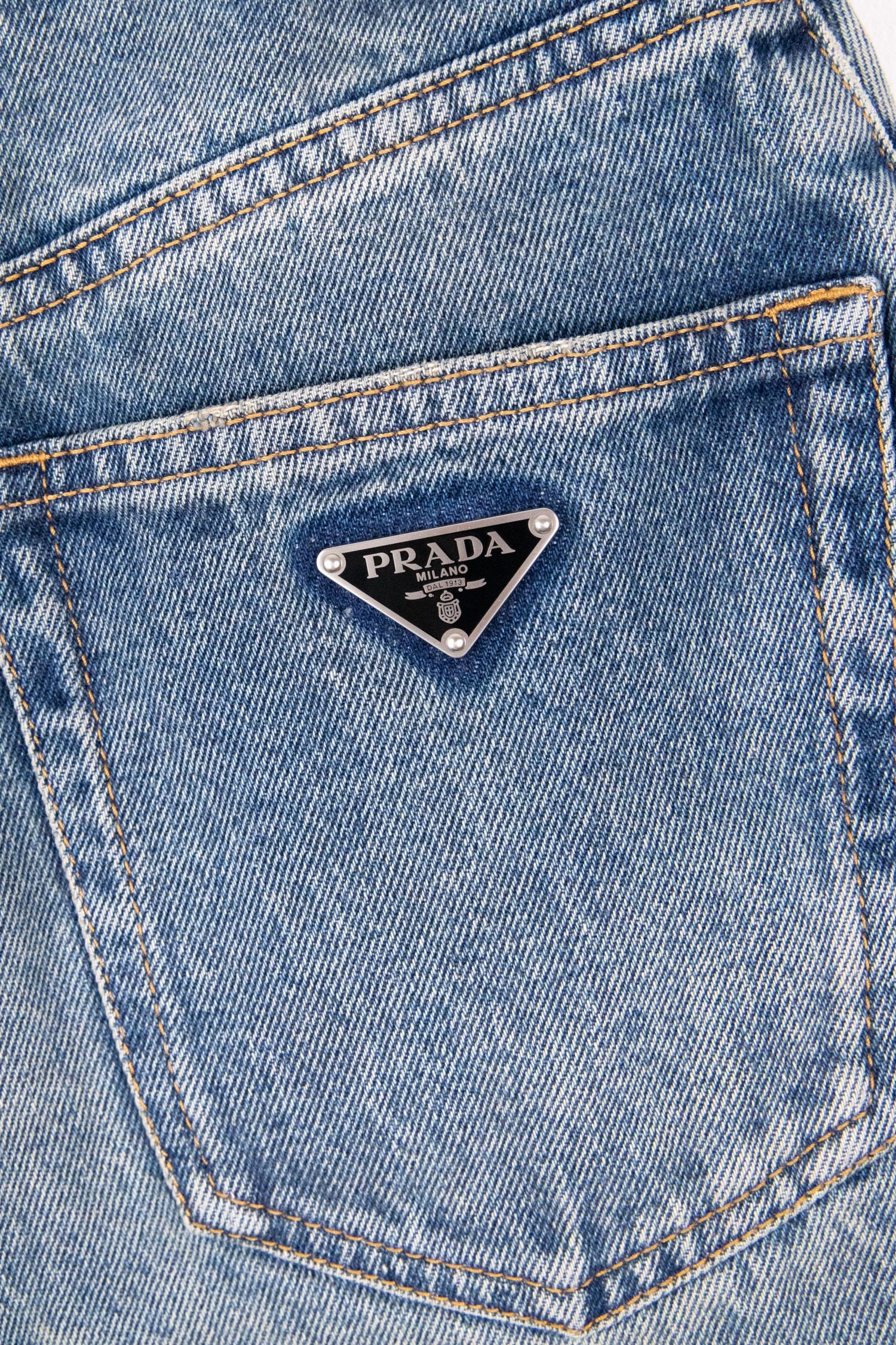 Thumbnail of http://Prada%20Jeansshorts%20im%20Used-Look%20in%20Blau