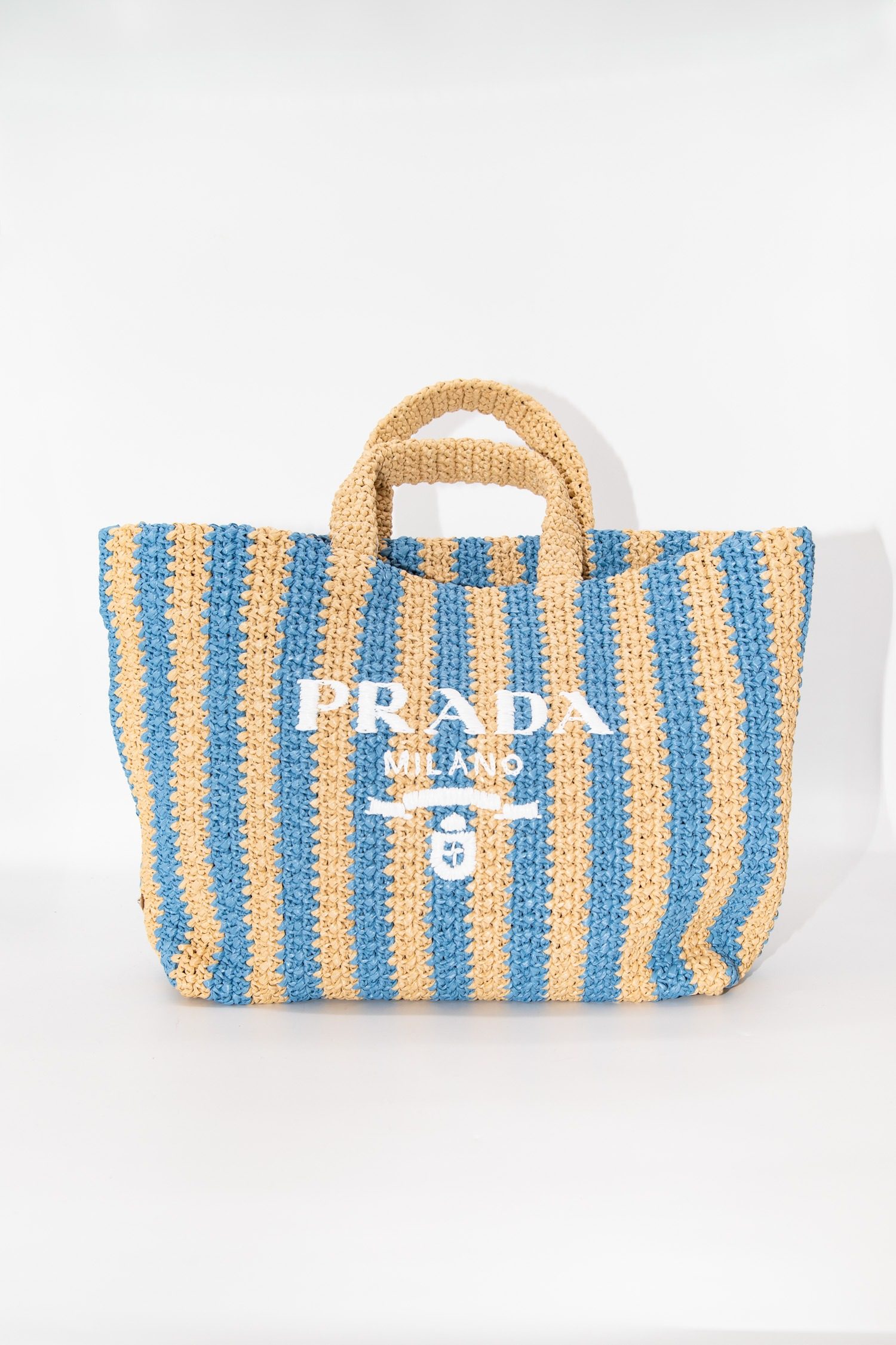 Thumbnail of http://Prada%20Shopper%20aus%20Bast%20in%20Beige%20und%20Hellblau