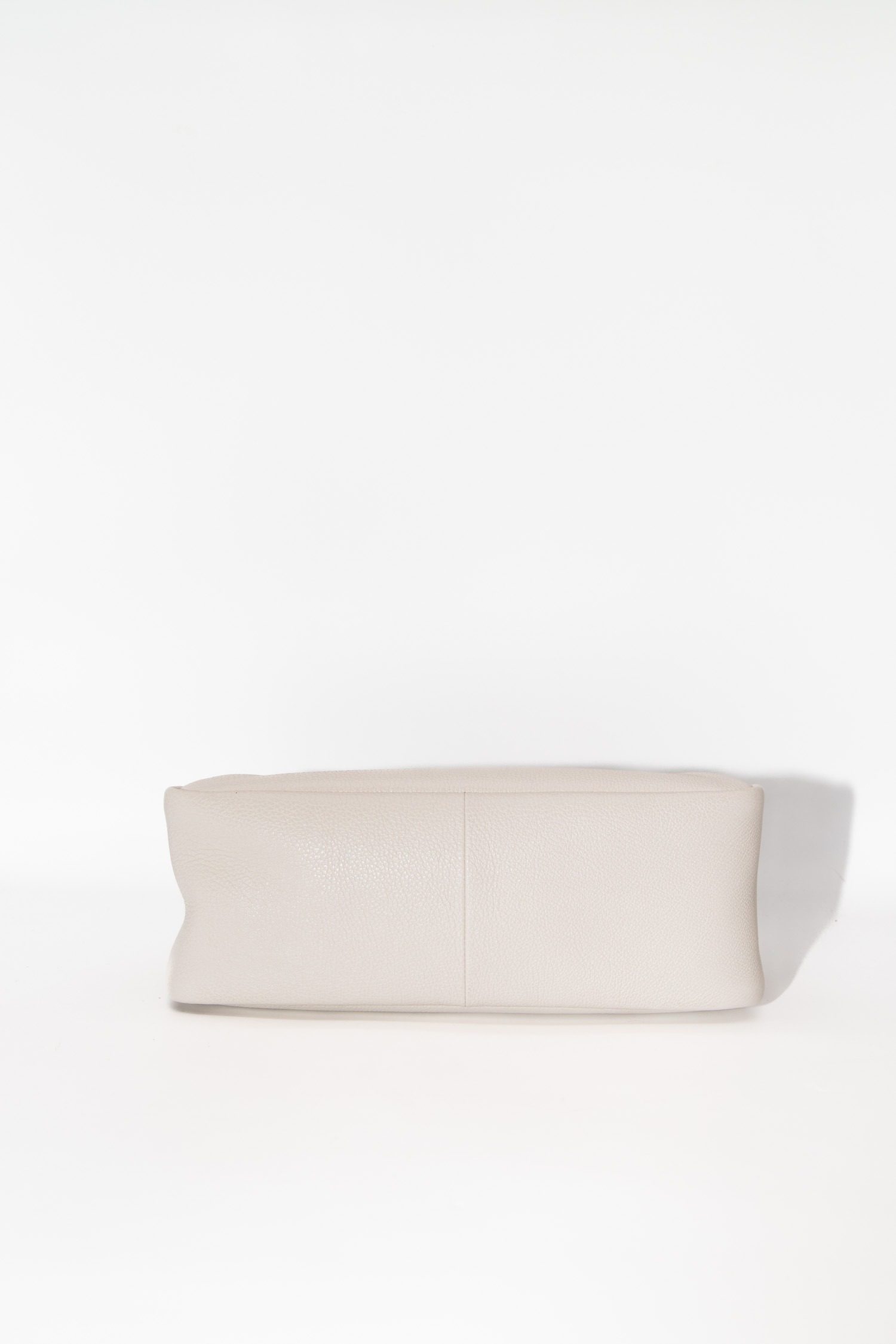 Thumbnail of http://Prada%20Tasche%20in%20Weiß
