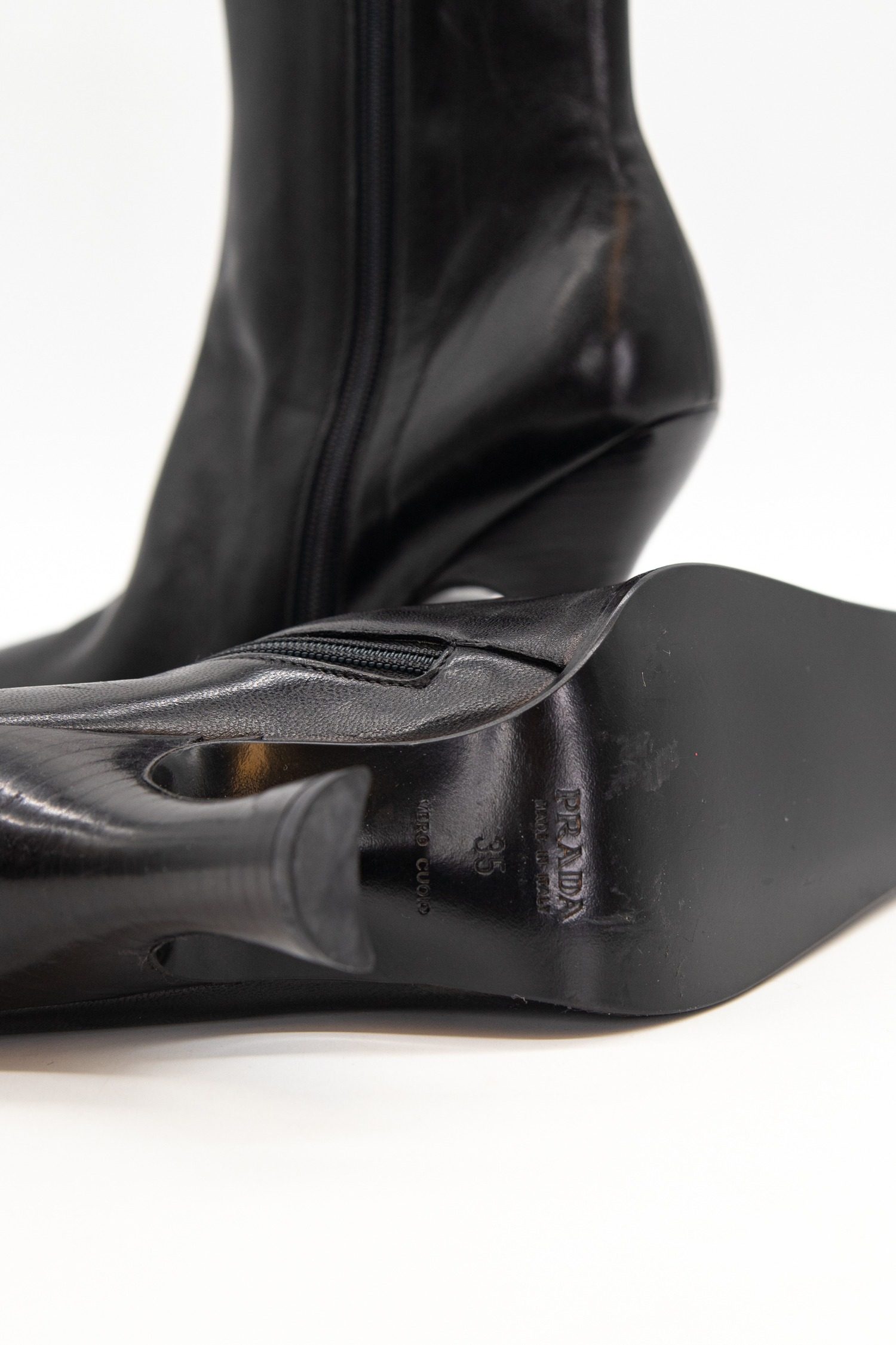 Thumbnail of http://Prada%20schlanke%20Ankle%20Boots%20in%20Schwarz