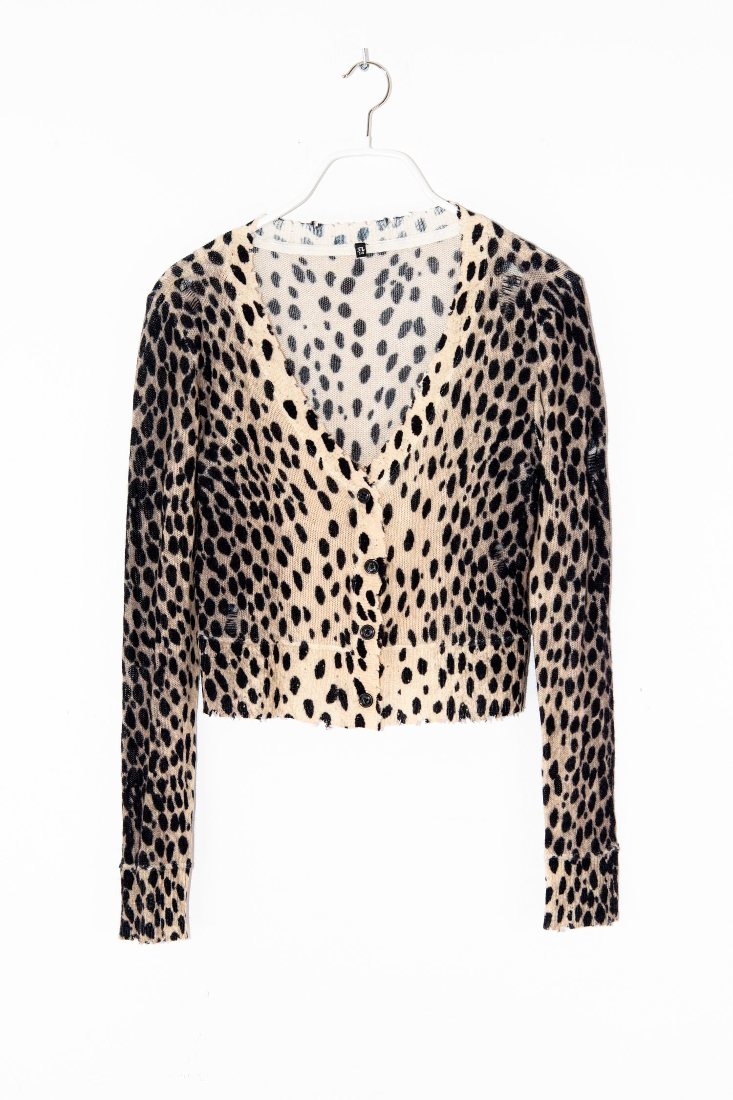 Thumbnail of http://R13%20Strickjacke%20mit%20Leomuster%20in%20Beige%20und%20Schwarz