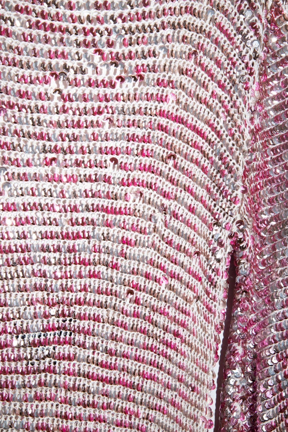 Thumbnail of http://Retrofête%20Häkelkleid%20mit%20Pailletten%20in%20Rosa%20und%20Silber
