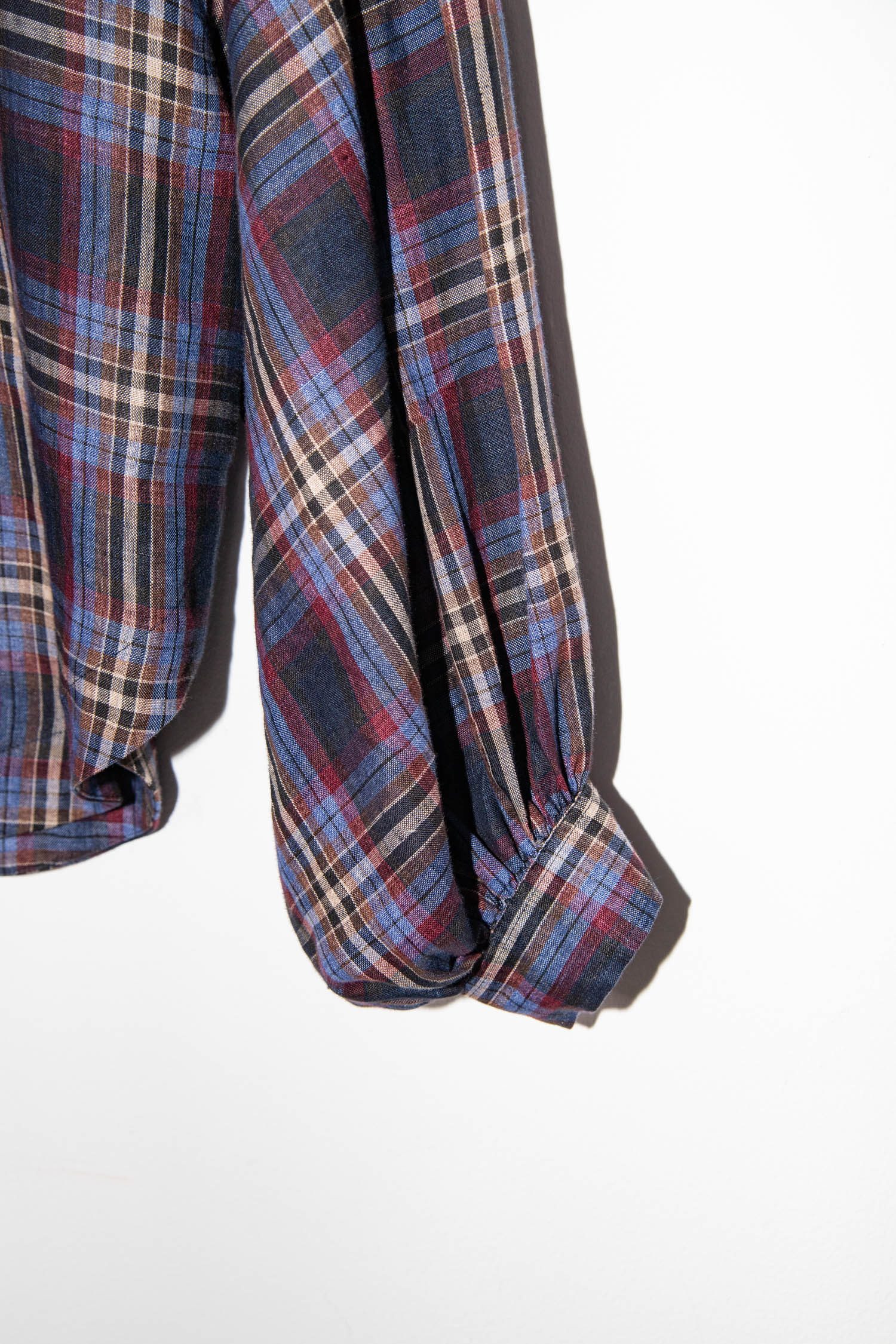 Thumbnail of http://Róhe%20Ada%20Bluse%20mit%20Karomuster%20in%20Dunkelblau