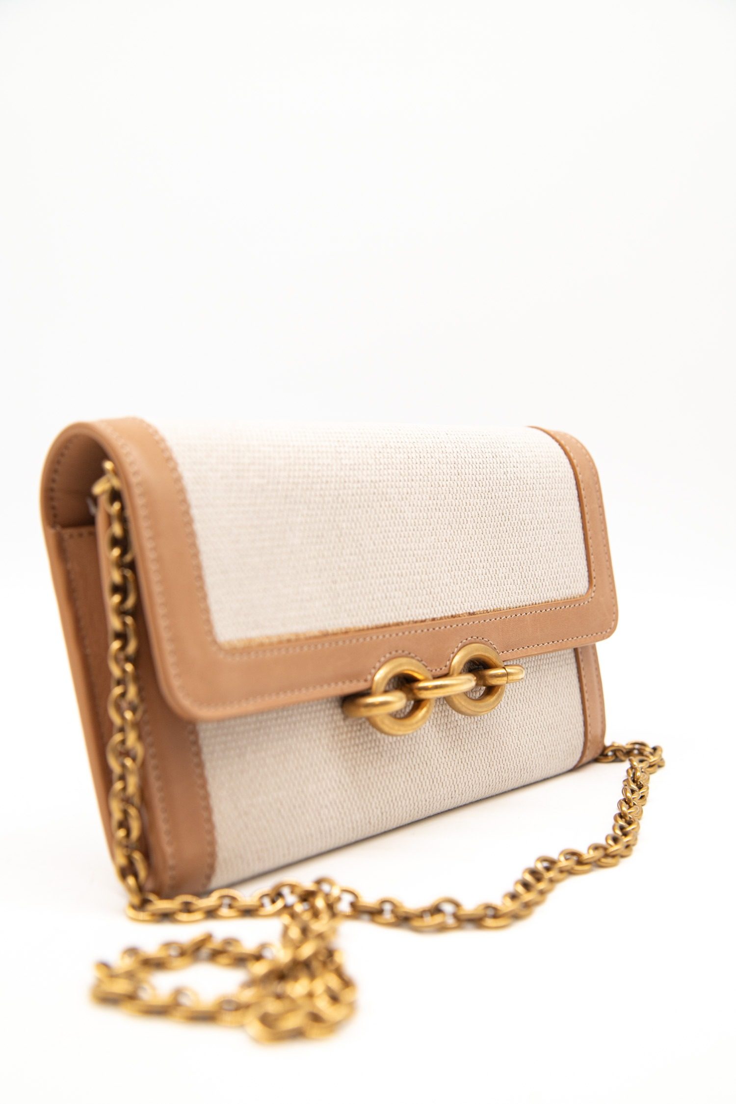 Thumbnail of http://Saint%20Laurent%20Le%20Maillon%20Wallet-on-Chain%20in%20Hellbeige
