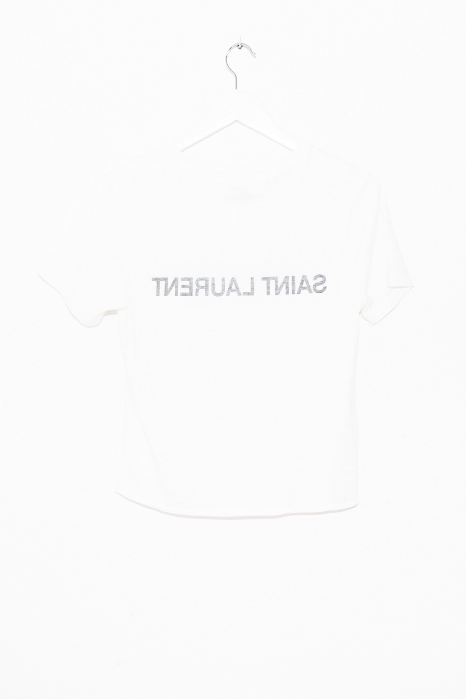 Thumbnail of http://Saint%20Laurent%20T-Shirt%20mit%20Schriftzug%20in%20Weiß